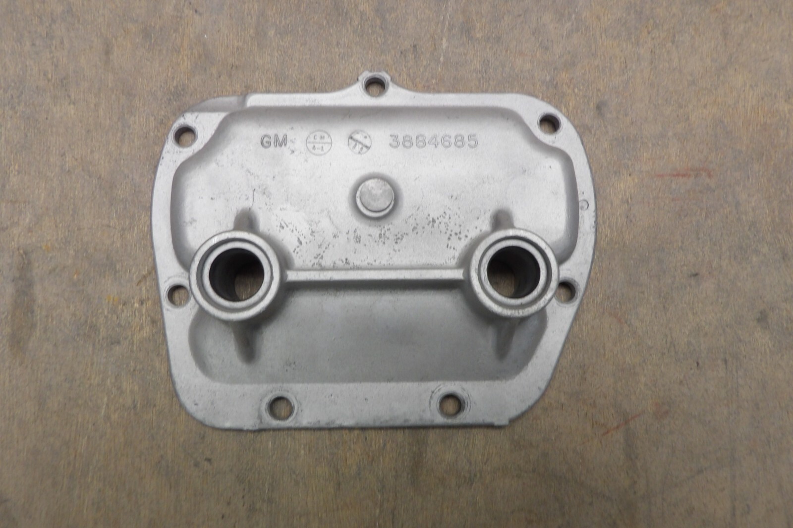 Muncie 4 speed Side Cover GM 3884685 w/ Detent Levers arms Muncie 4 speed Side Cover GM 3884685 w/ Detent Levers arms