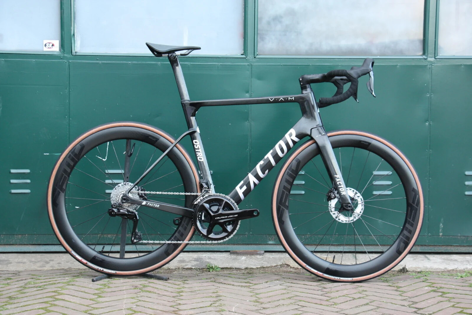 美品　FACTOR ファクター OSTRO VAM R8170 Di2 ファクター FACTOR オストロ OSTRO VAM 2022モデル 54サイズ