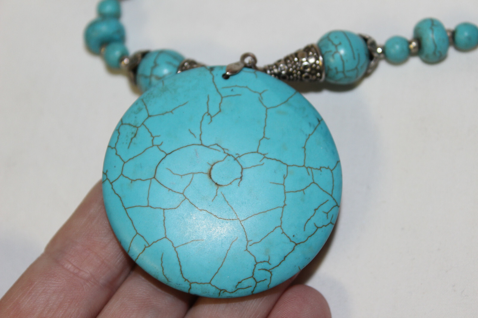 Vintage Turquoise Dyed Howlite Silver Toned Medallion Necklace Southwestern 19