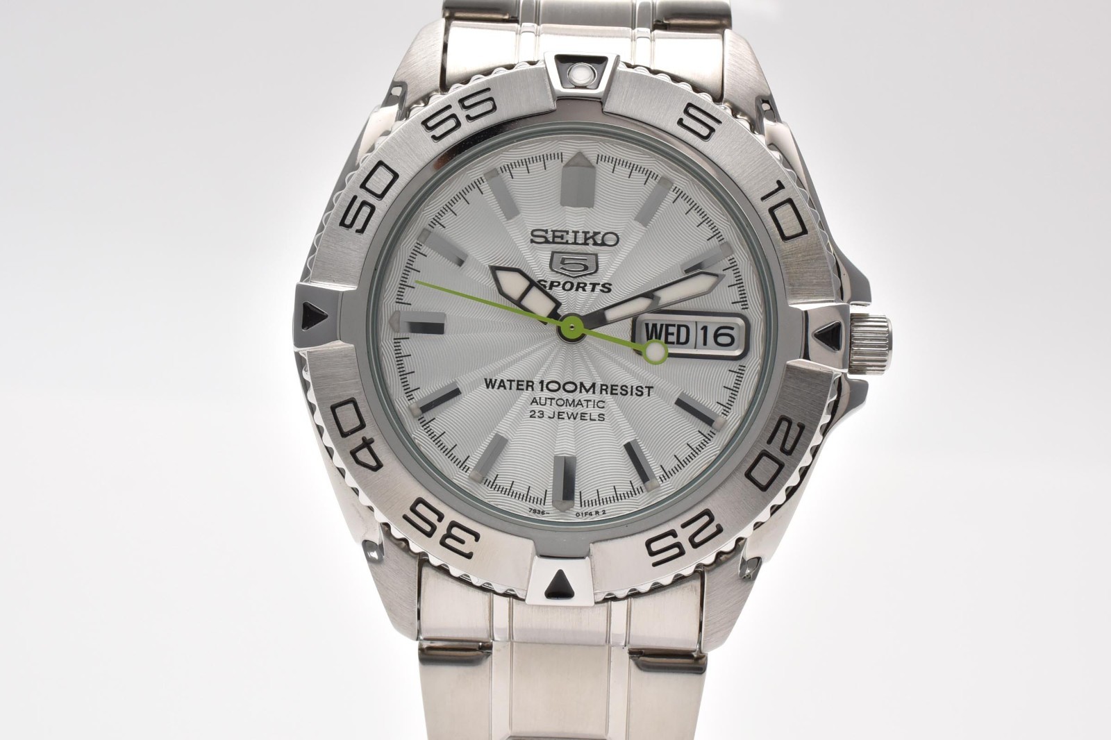 土日割引！SEIKO FIVE men's腕時計 7S36-04NO スケルトン Seiko 5 Sports 7S36-04N0 Day Date Blue Silver 23jewels