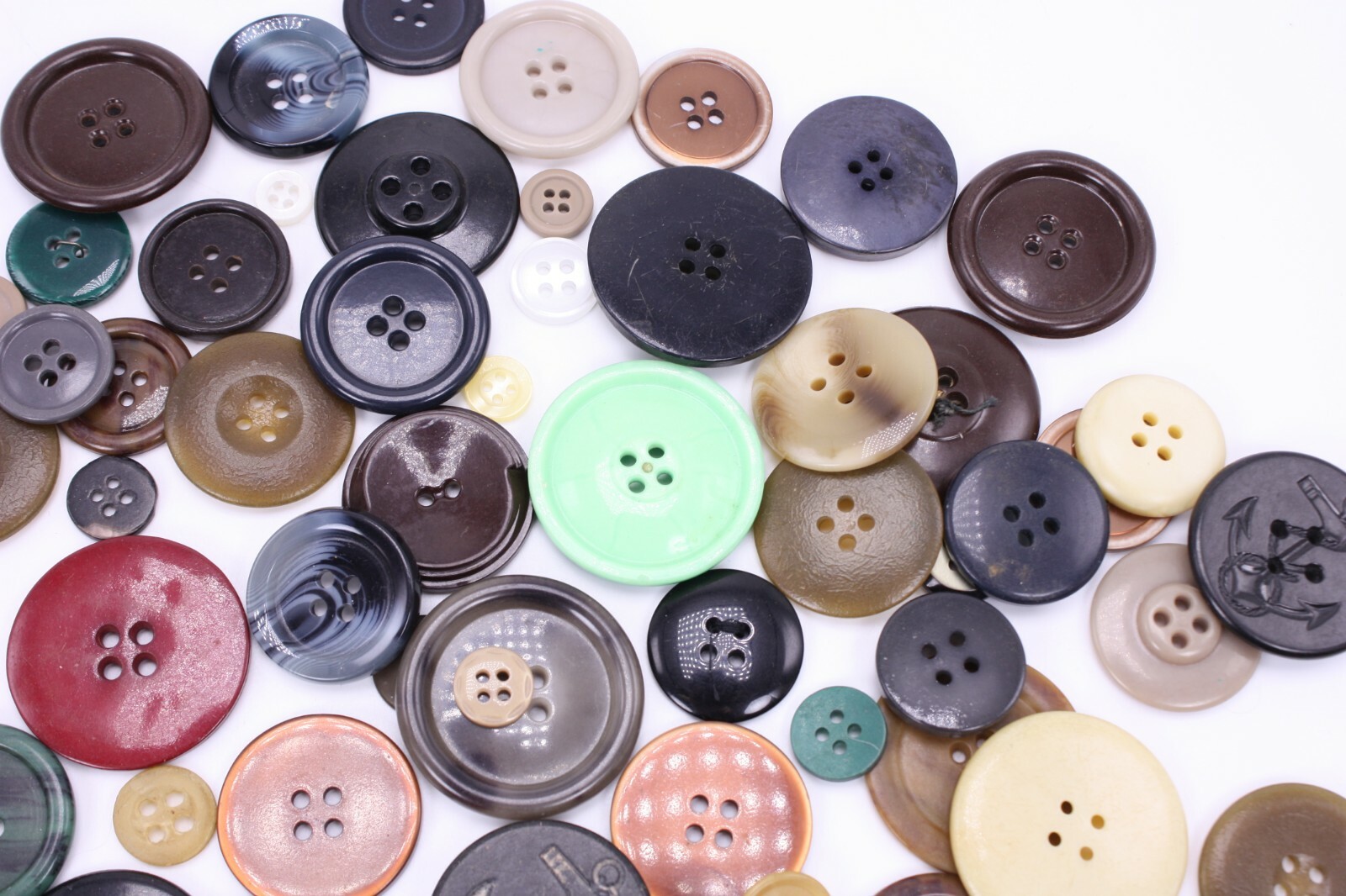 Lot 106 Vtg Antique Mixed Four Hole Plastic Work Coat Shirt Pants Buttons