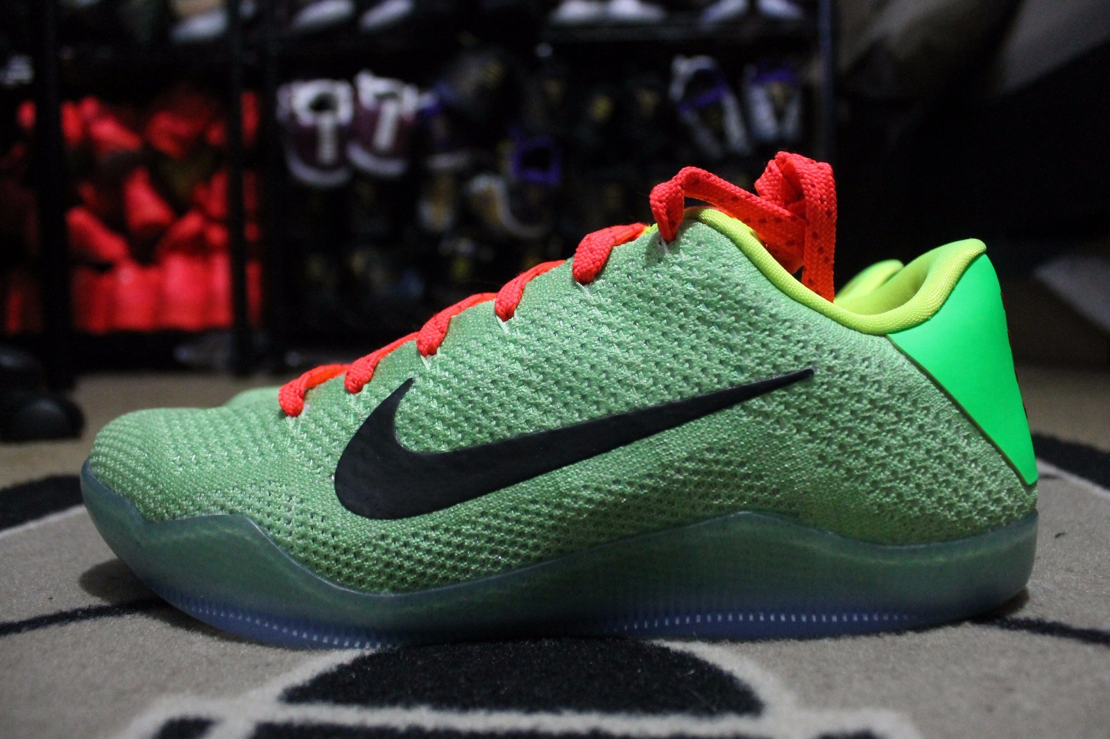 kobe grinch size 11
