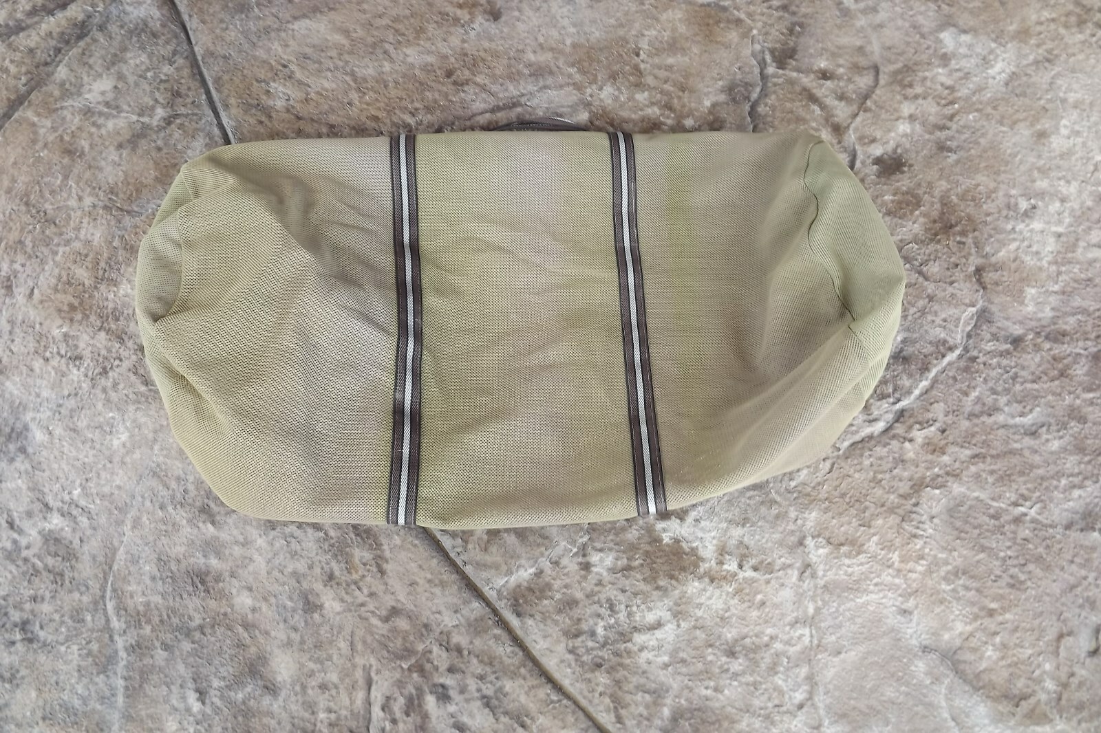 Heavy Weight Mesh Large Decoy Bag with straps Brown/Green in color