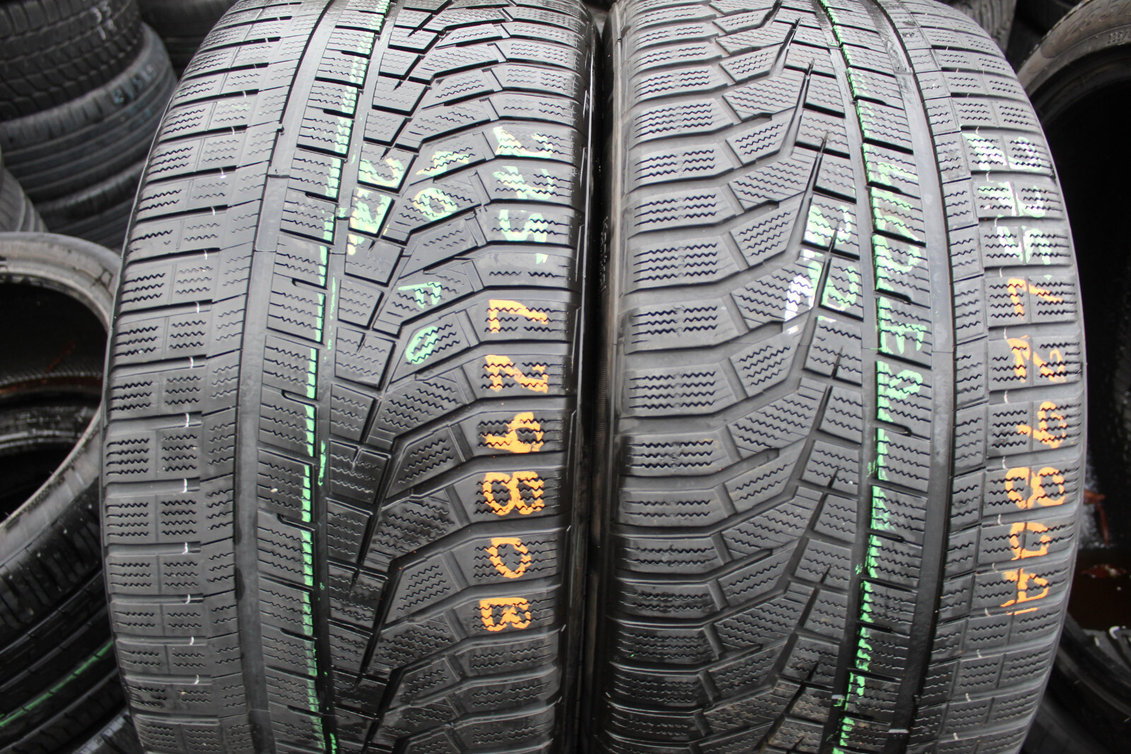 275 40 22 Hankook, Winter, XL, M+S, 107V, x2 A Pair 5.0mm (F1_tyres) FO L2980