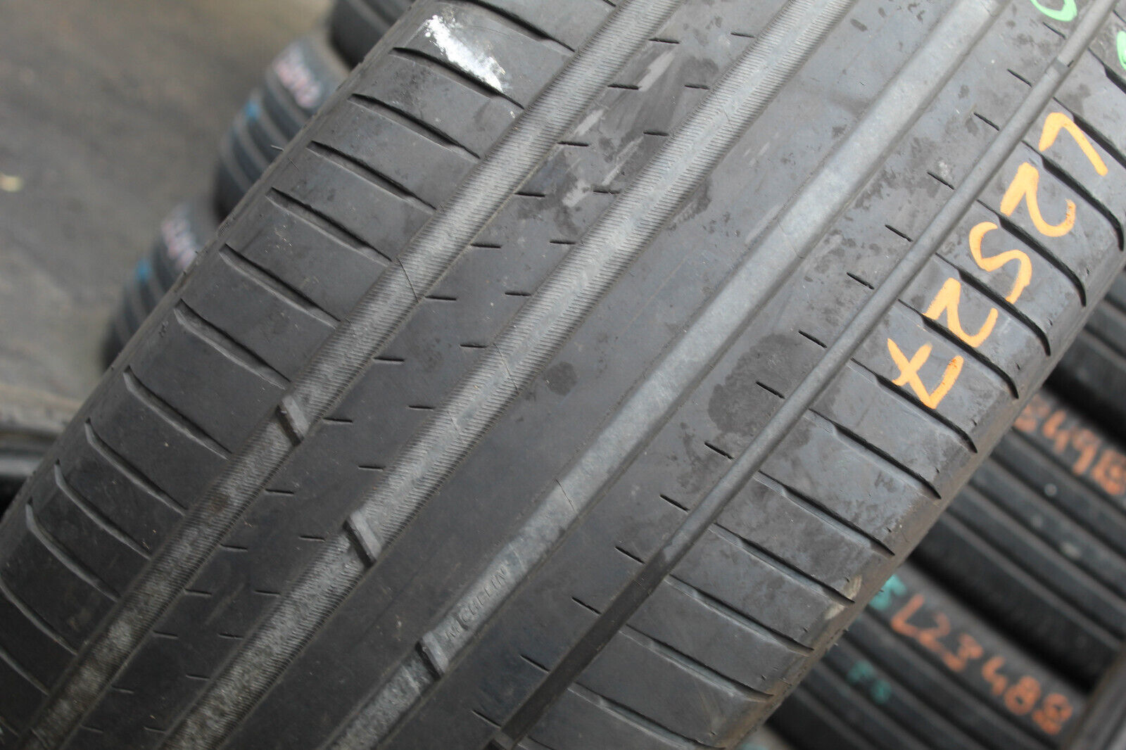 255 40 21 Michelin, XL, MO, 102Y, x1 Single Tyre 4.8mm (F1_tyres) L2527