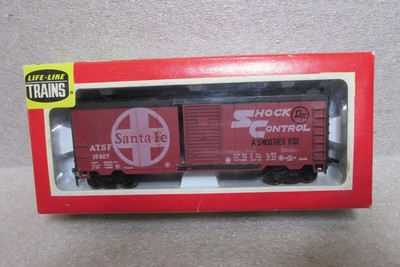 NEW HO SCALE LIFE-LIKE ATCHISON, TOPEKA & SANTA FE, SHOCK CONTROL BOX CAR #16927