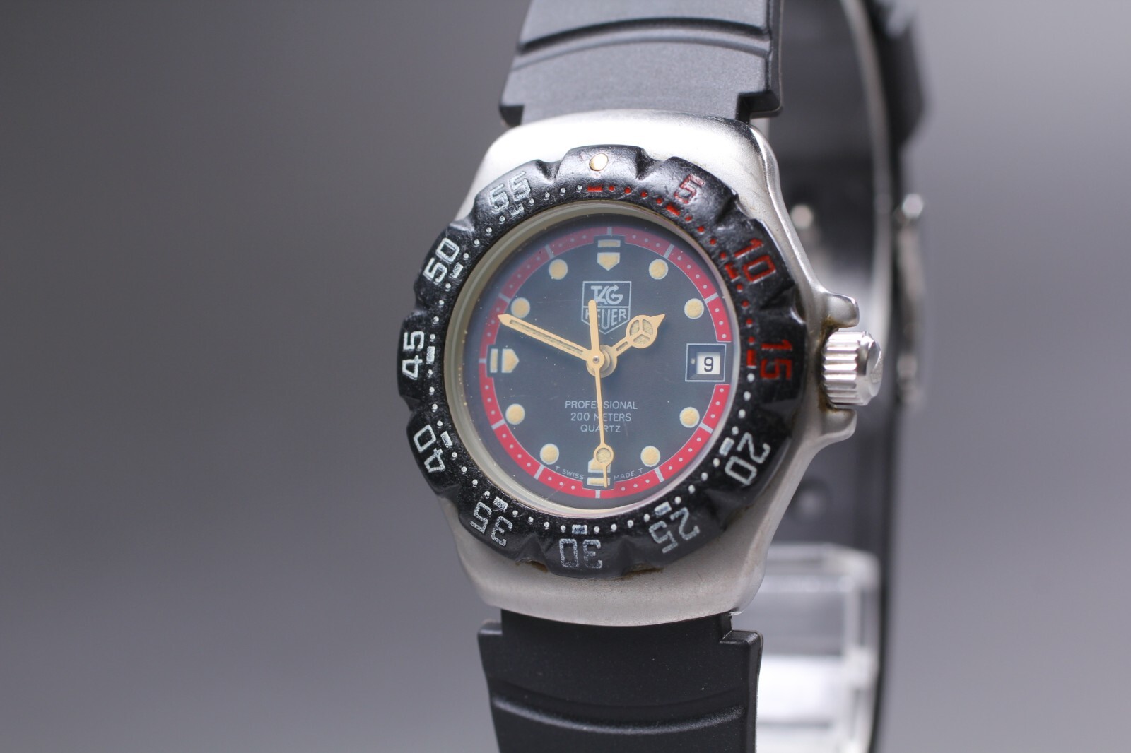 タグホイヤー　フォーミュラ1 レディース　WA 1415 TAG HEUER タグ・ホイヤー フォーミュラー1 クォーツ レディース ホワイト