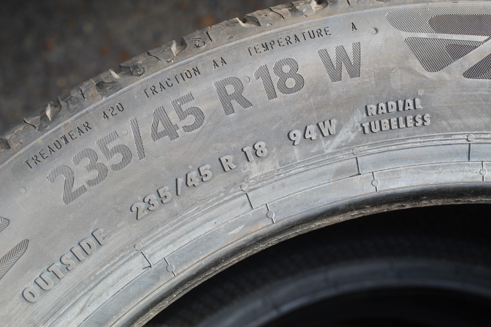 New 235 45 18 Continental, Eco Contact 6, 94W, x1 Tyre (F1_tyres) L3826