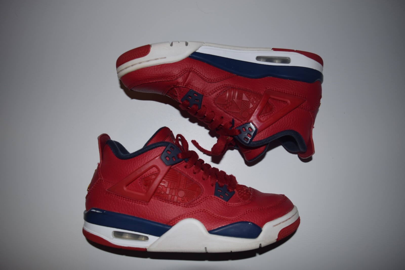 希少Sale! 大人気限定!!☆Air Jordan 4 Retro FIBA \"Gym Red\" GS Nike Air Jordan 4 Retro GS “FIBA/Gym Red” 408452-617 3.5Y