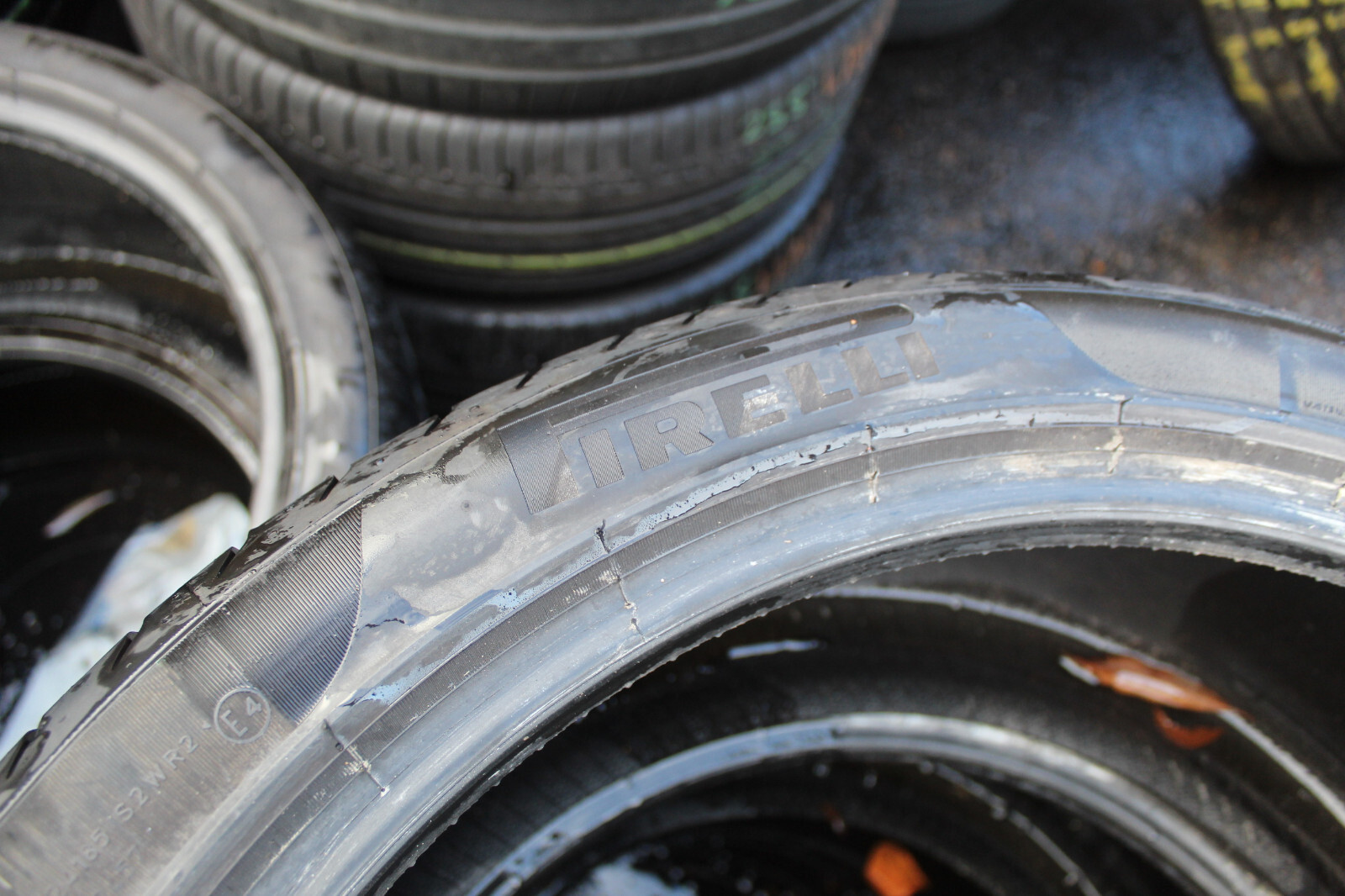 295 35 21 Pirelli, P Zero TM, XL, MO, 107Y, x2 A Pair 6.0mm (F1_tyres) L2986