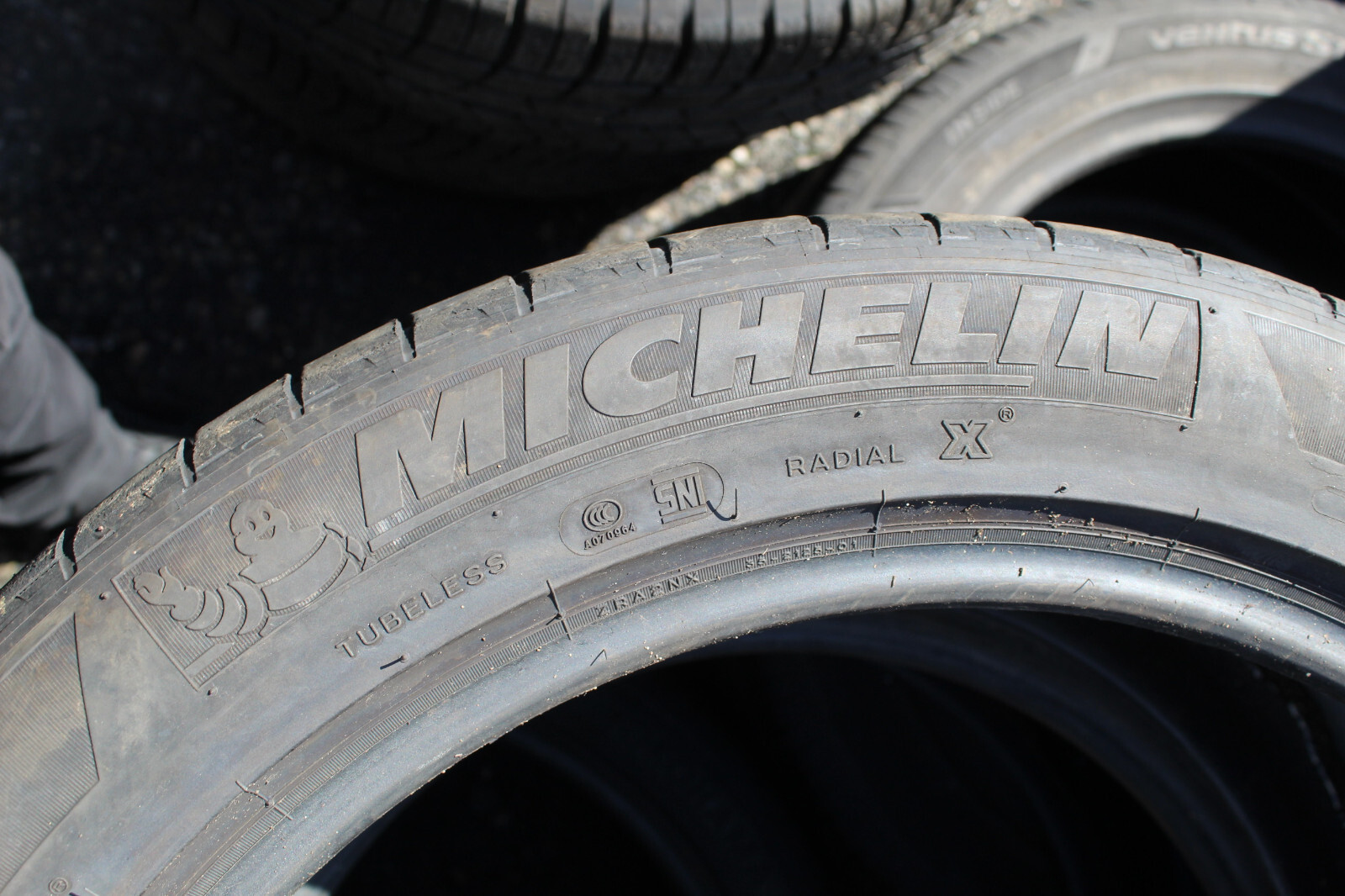 275 45 20 Michelin, Latitude S, XL N0, 110V, x2 A Pair 4.9mm (F1_tyres) FO L2927