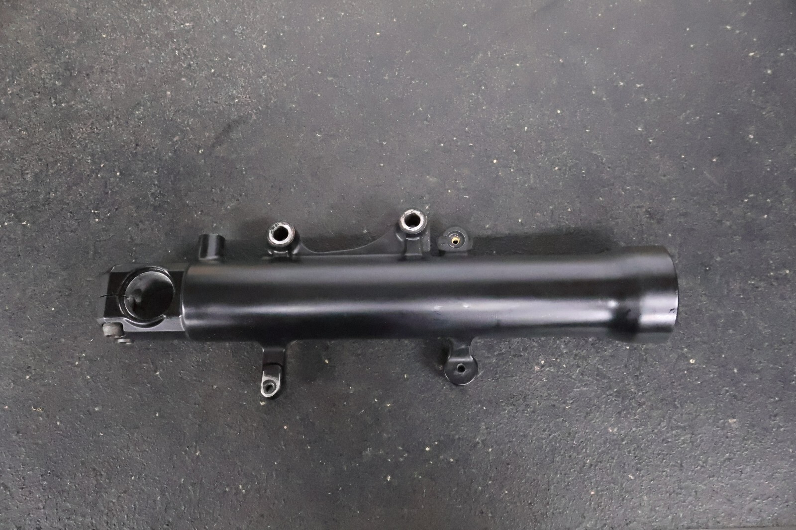 KAWASAKI 2001 ZX900 ZX9R NINJA RIGHT LOWER FORK CASE TUBE