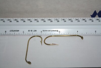 Eagle Claw Lot of 50 5/0 25* Flat Eye Round Bend Jig Hook New Bulk (L2198-GO)
