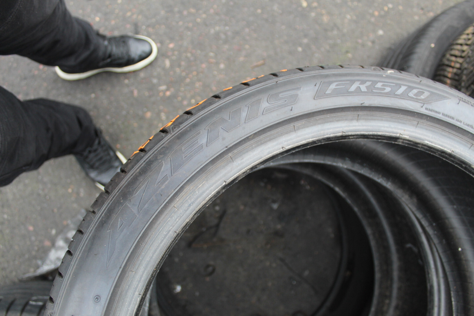 245 40 20 Falken, Azensis FK510, 99Y, x2 A Pair 6.7mm (F1_tyres) L3106