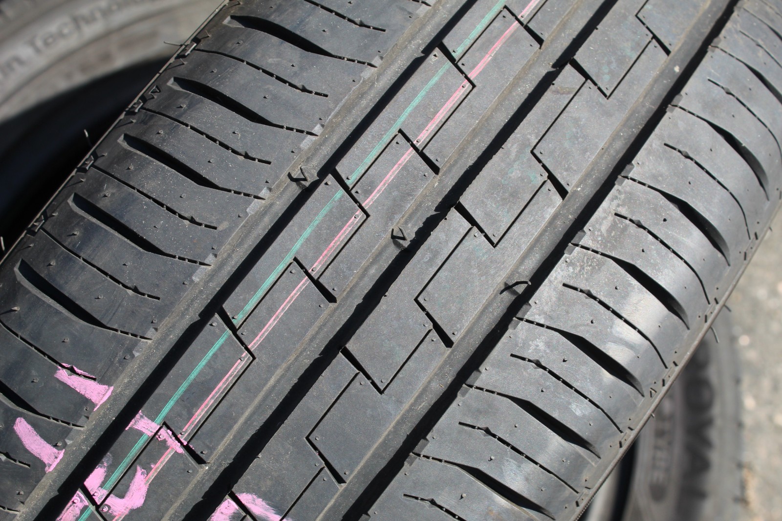 New 215 60 17C Rotalla, Setulla VRace, 109/107T, x1 Single Tyre (F1_tyres) L3574