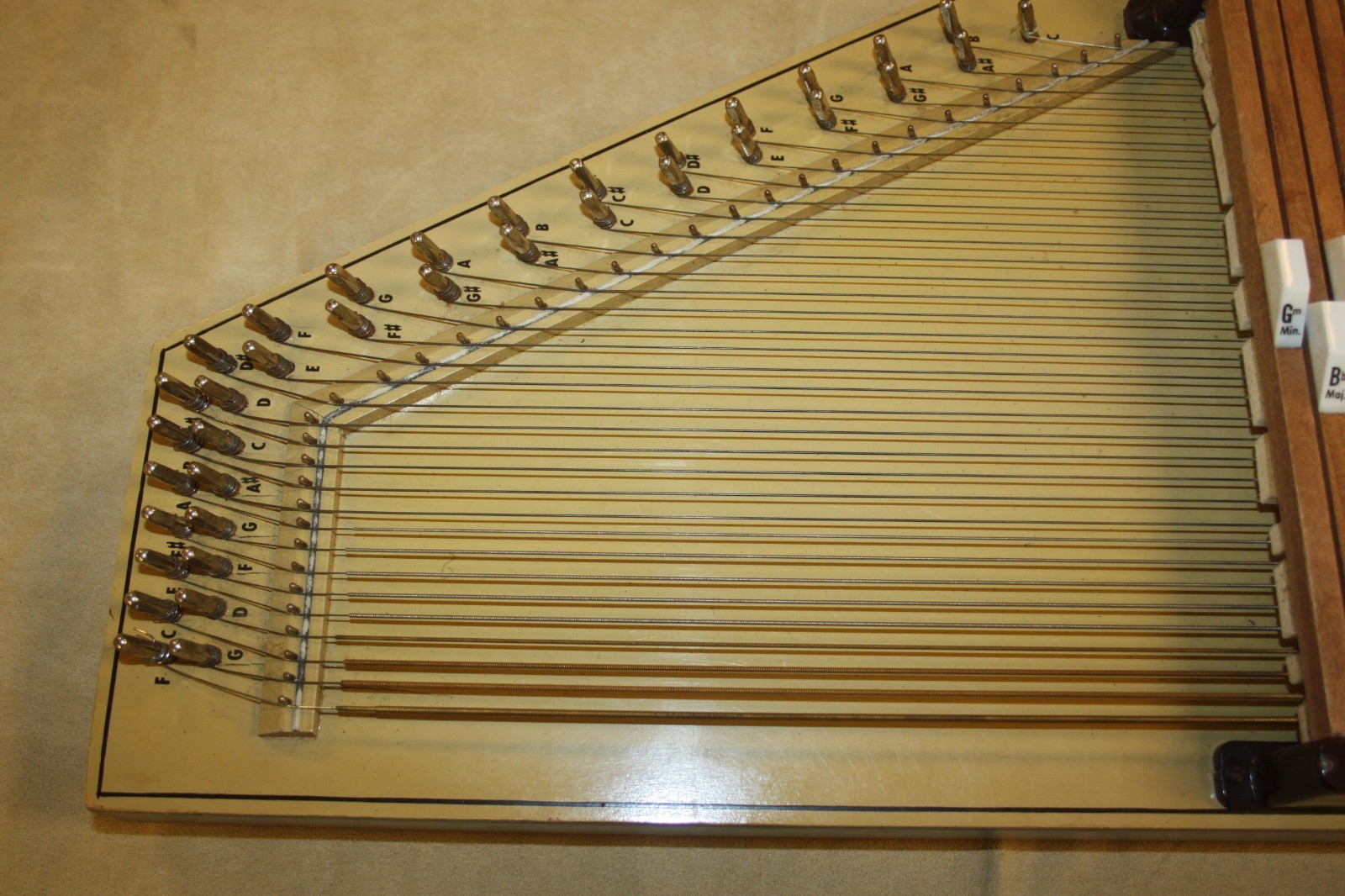 Vintage Oscar Schmidt 15 Chord 36 Strings Autoharp with Case and Tuner