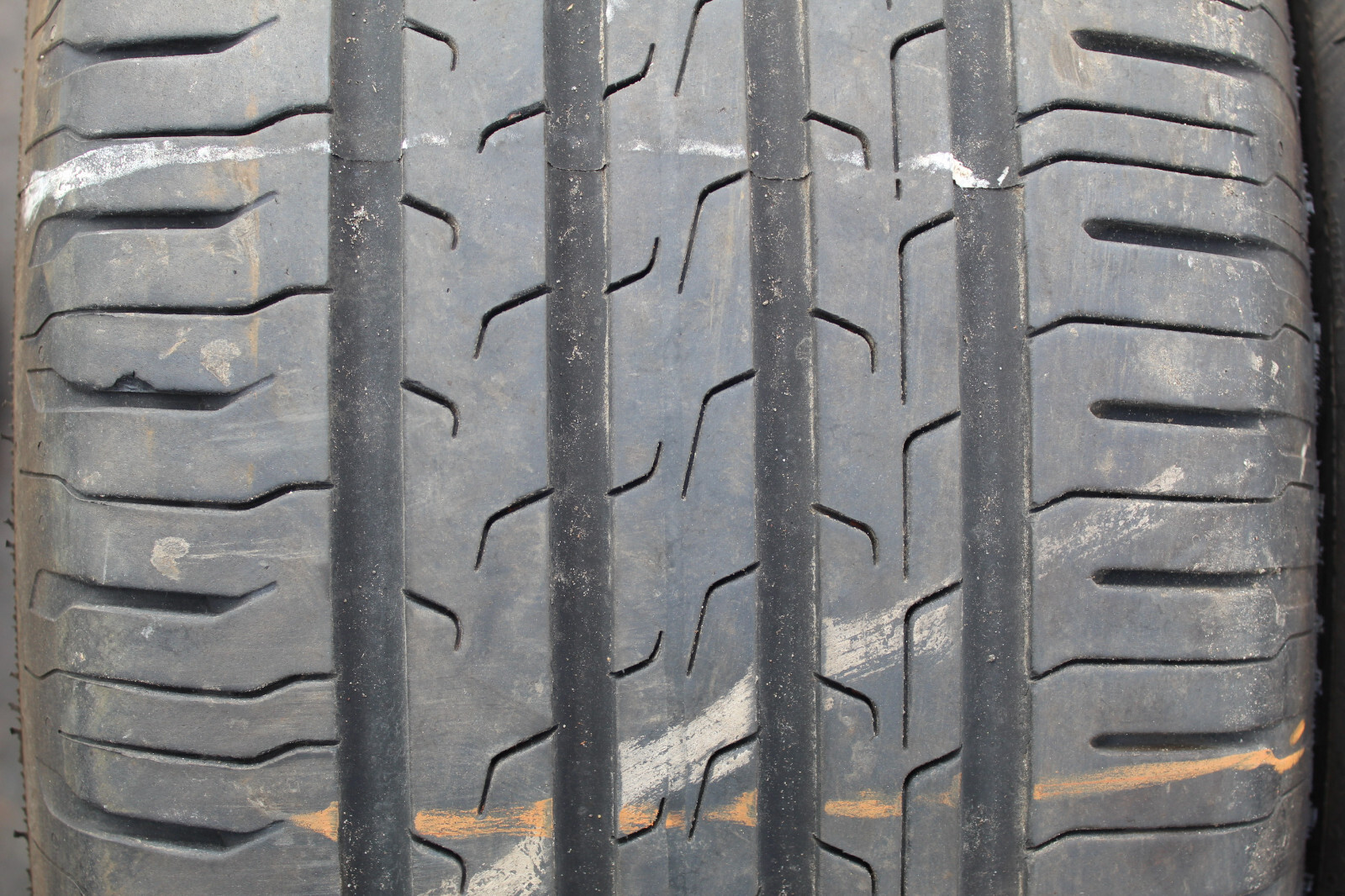 225 60 18 Continental, CEC 6, XL, 104V, x2 A Pair 5.2mm (F1_tyres) L3452