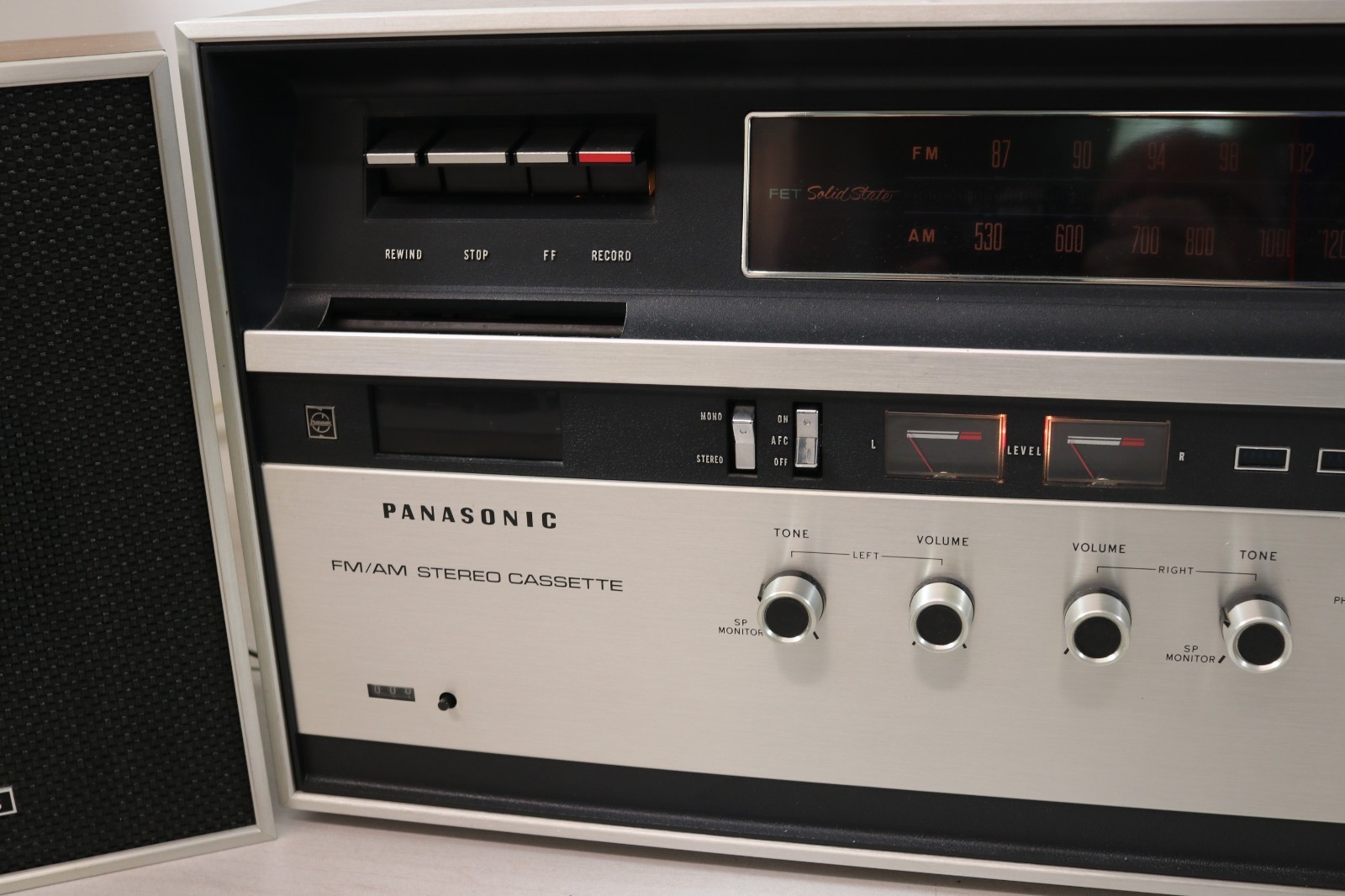 Vintage Panasonic FM/AM Bookshelf Stereo Cassette W/ Speakers RS-280S Wood Grain