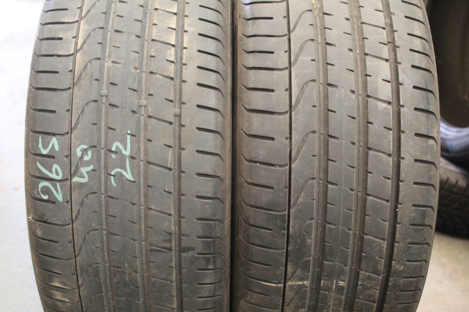 265 40 22 Pirelli, P Zero, JLR, 106Y, x2 A Pair 6.1mm (F1_tyres) X99