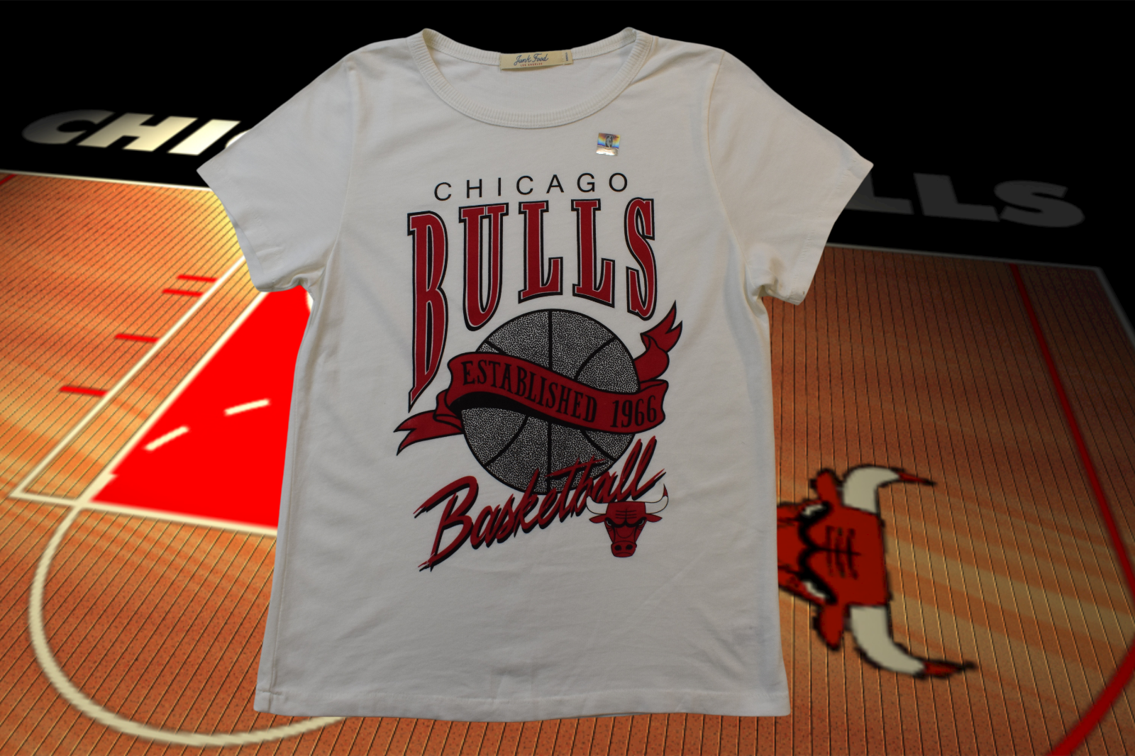スポーツ・フィットネス CHICAGO BULLS THE 1990s Vintage Chicago Bulls T Shirt Salem Sportswear 90s All Over