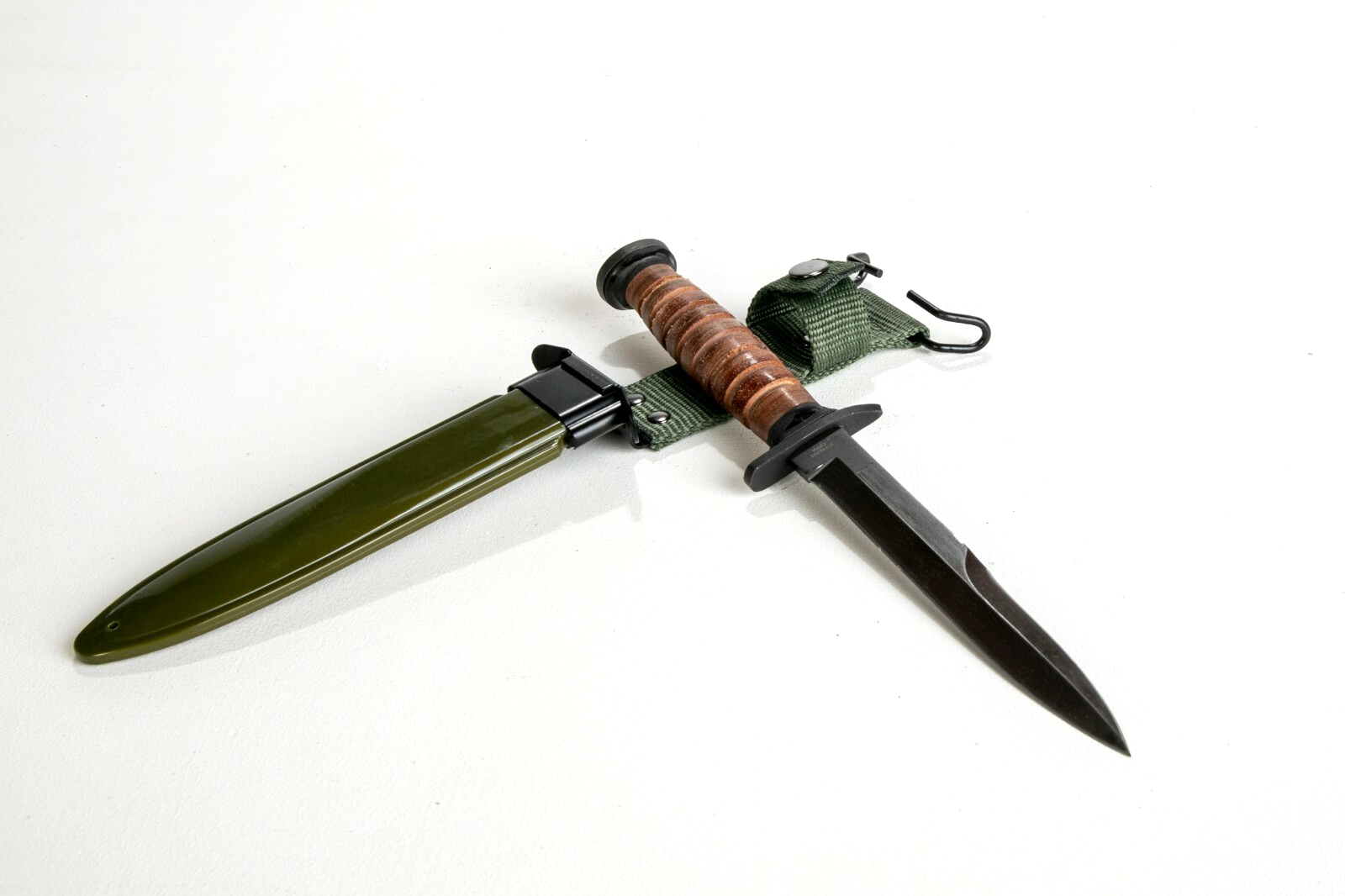 WWII M3 Trench Knife 12