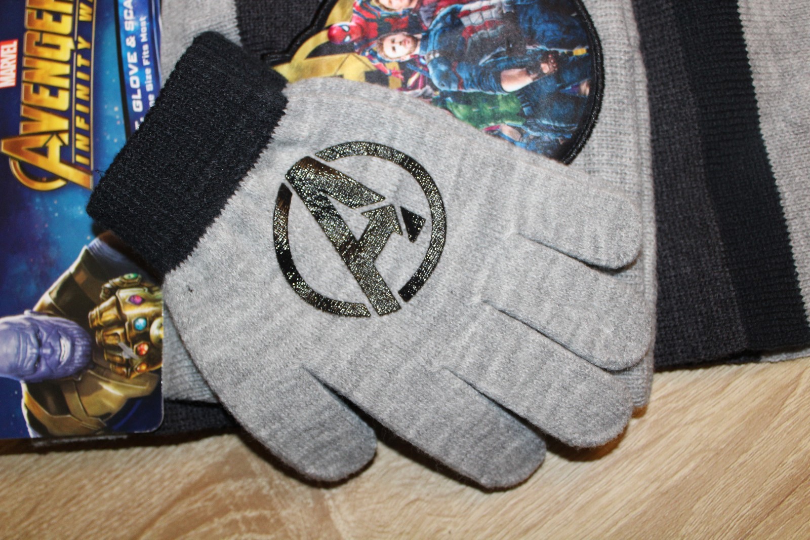 NEW Boys 3 pc Set Marvel Avengers Infinity War Hat Gloves & Scarf