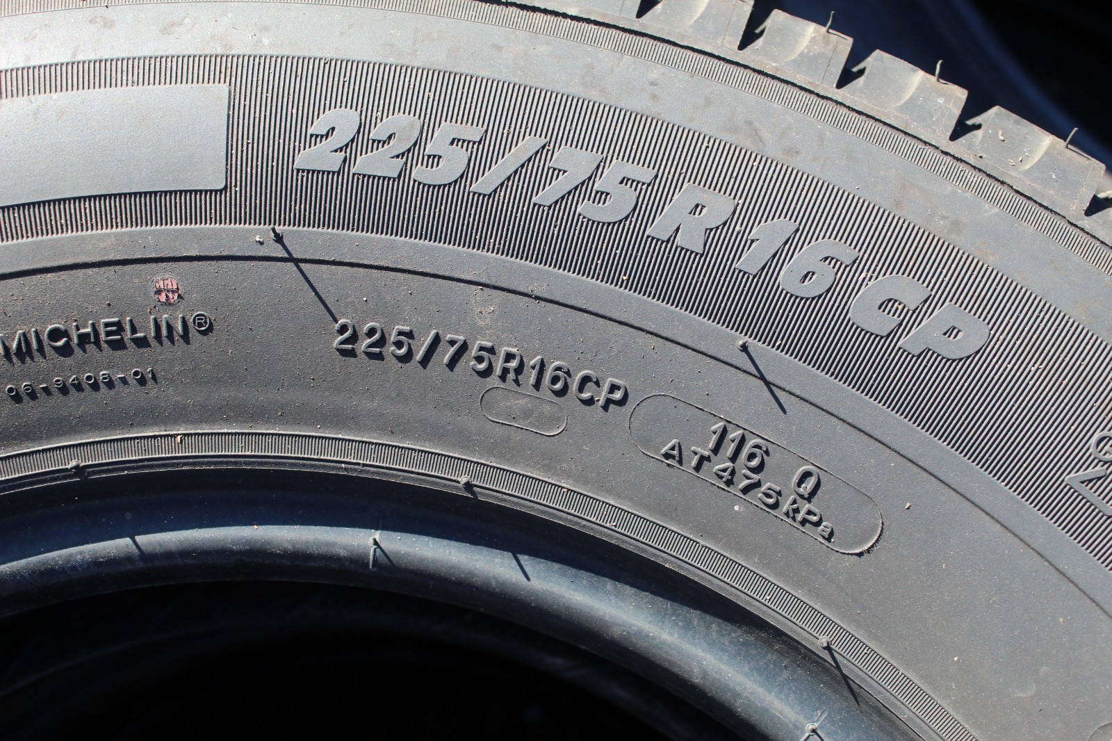 225 75 16CP Michelin, Agilis Camping, 116Q, x2 A Pair 8.1mm (F1_tyres) L3833