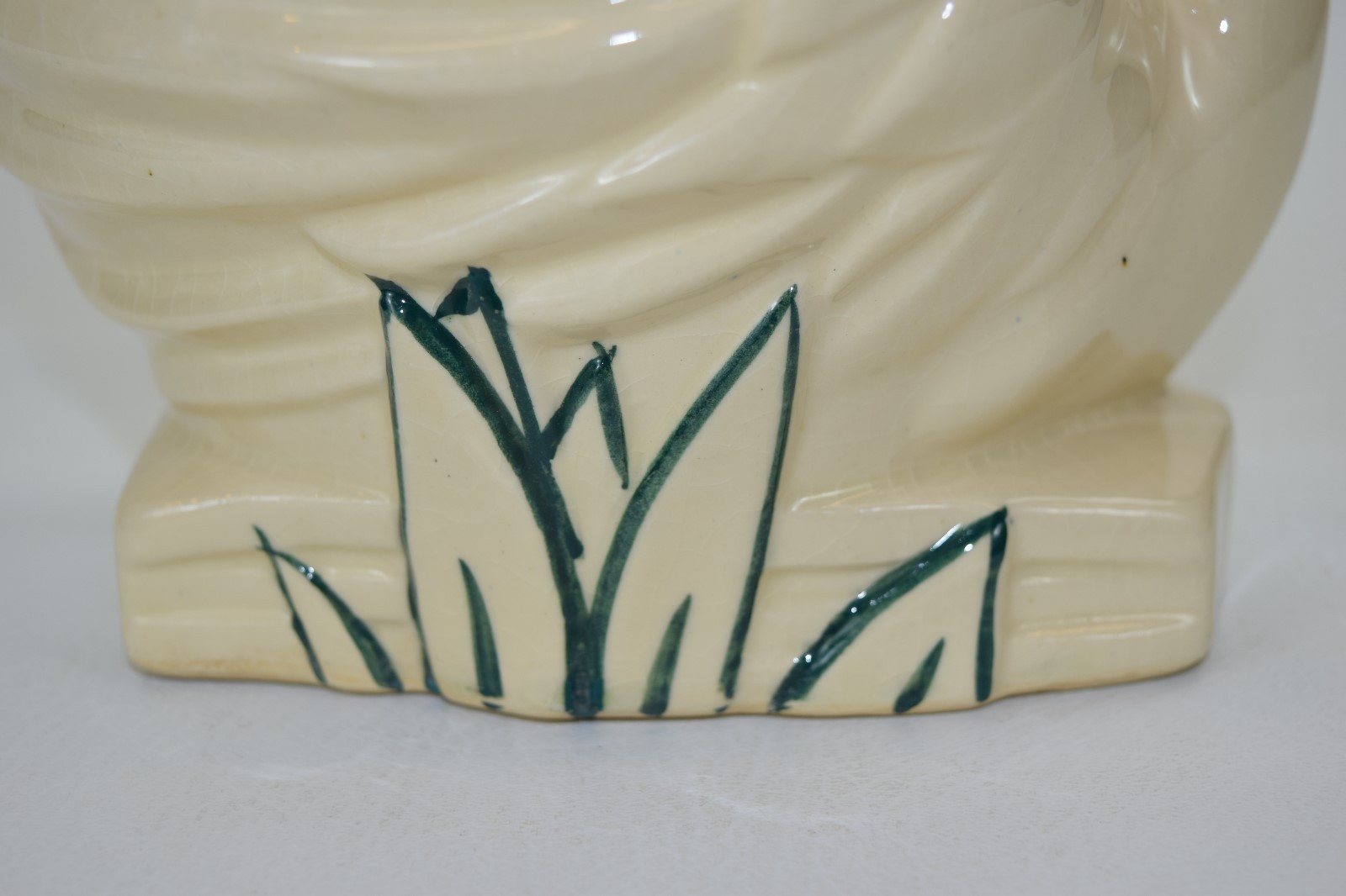 McCoy WHITE SWAN Pottery PLANTER