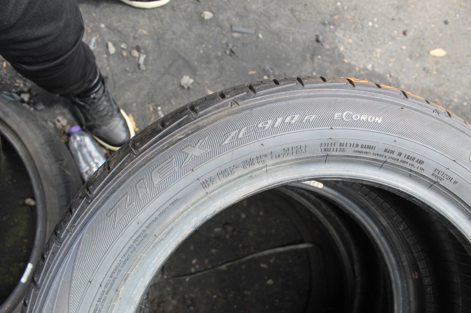 New 215 55 17 Falken, Ziex ZE914A EcoRun, 94V, x2 A Pair (F1_tyres) L3596
