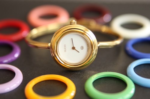 gucci bangle watch with interchangeable rings