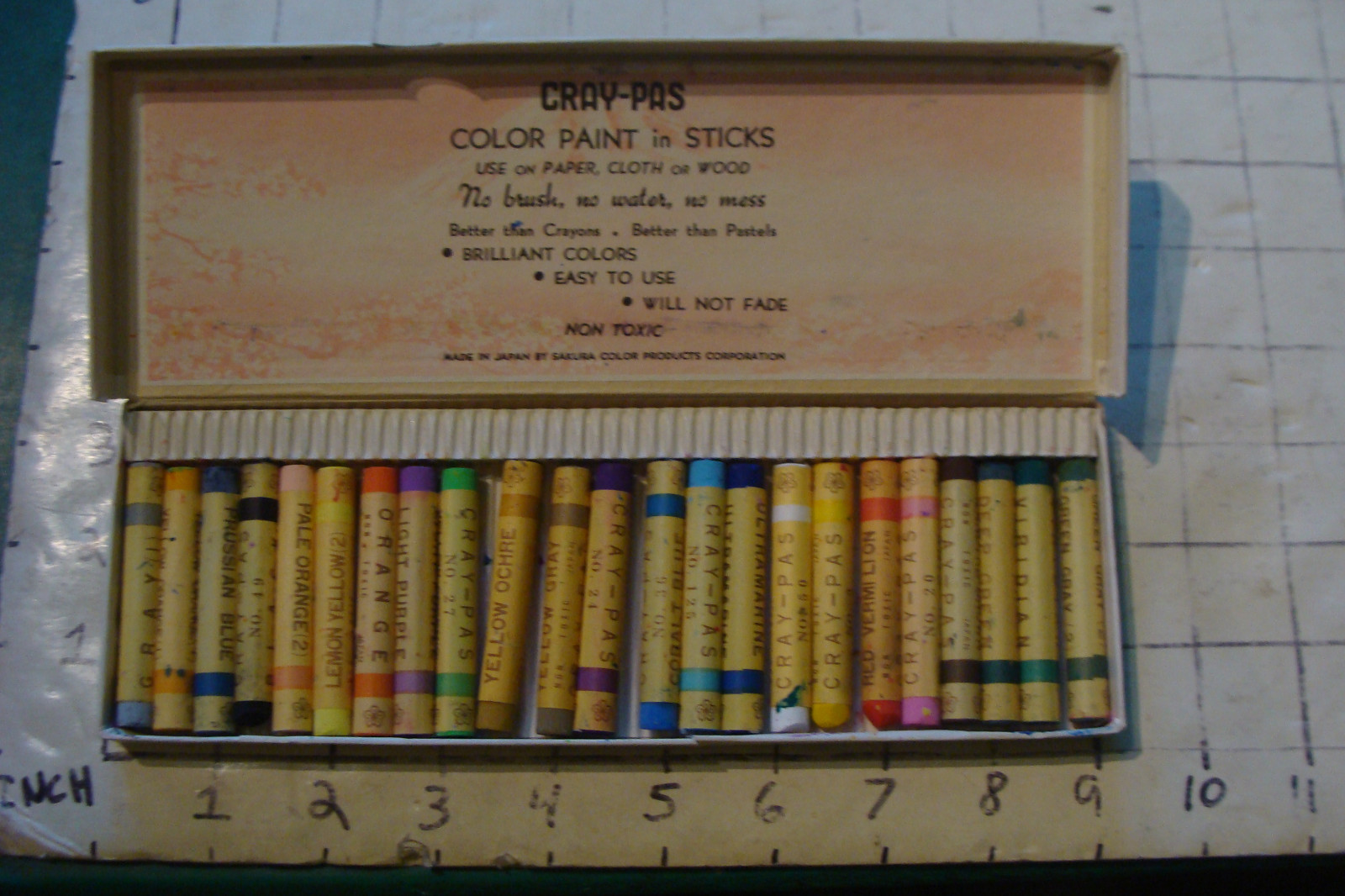 vintage SAKURA CRAY-PAS oil colors in stick form 23 colors in box JAPAN
