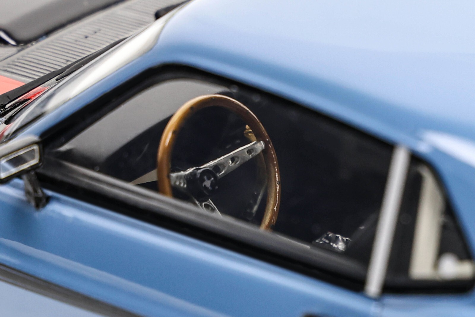 1/18 Ford Mustang Ruffian Car 2021 Light Blue Resin Model 1/18 Ford Mustang Ruffian Car 2021 Light Blue Resin Model