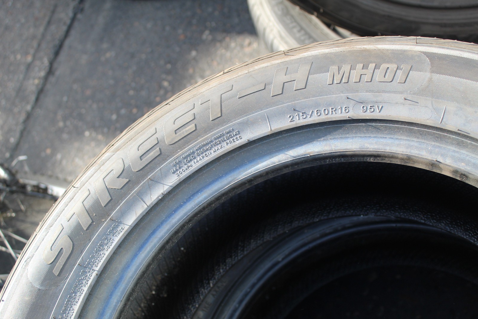 New 215 60 16 Dynamo, Street H MH01, 95V, x1 Tyre (F1_tyres) YD068