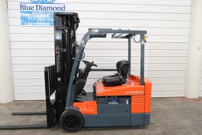 2015' Toyota 7FBEU20, 4,000# Electric Forklift, 36 Volt Battery, Quad Mast, S/S