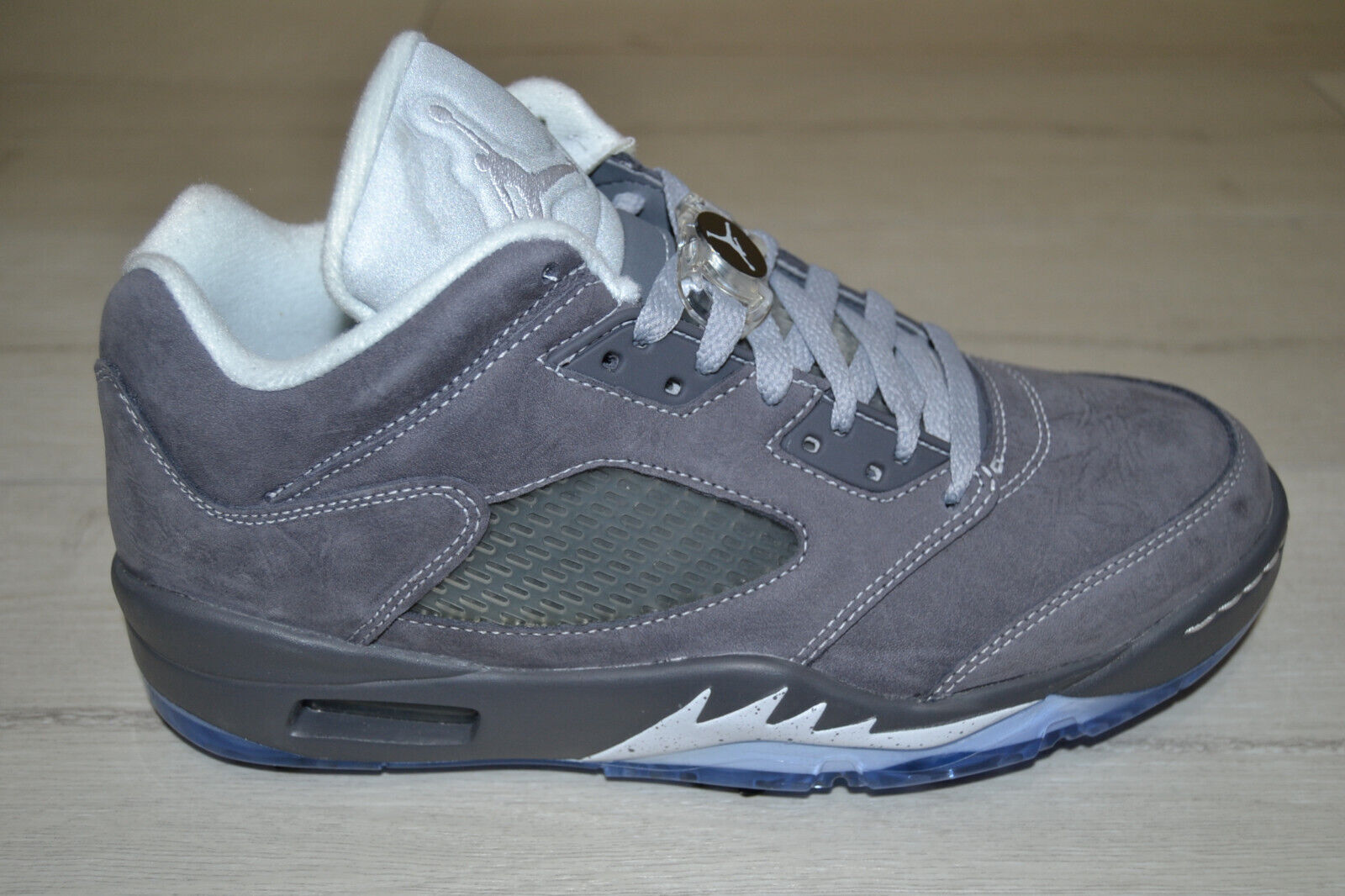 JORDAN V 5 LOW GOLF GOLF CLEATS GRAPHITE WOLF GREY Mens Size JORDAN V 5 LOW GOLF GOLF CLEATS GRAPHITE WOLF GREY Mens Size