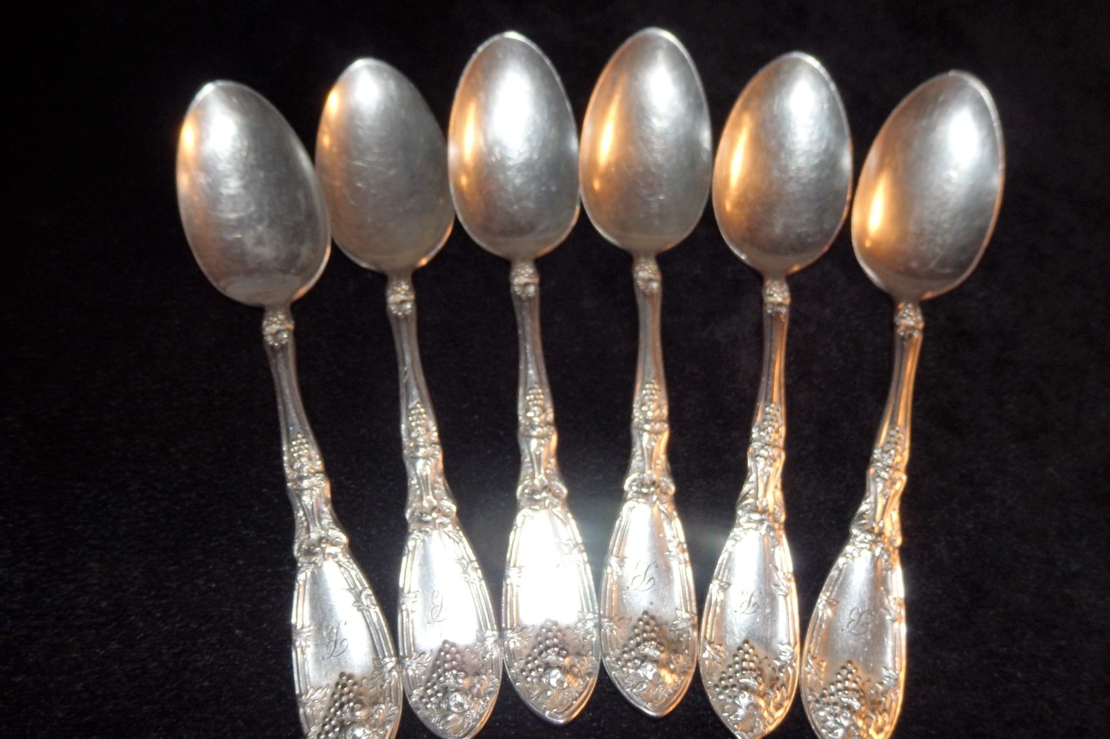 Antique 1881 Rogers 1908 La Vigne Sugar Spoon Grape Motif