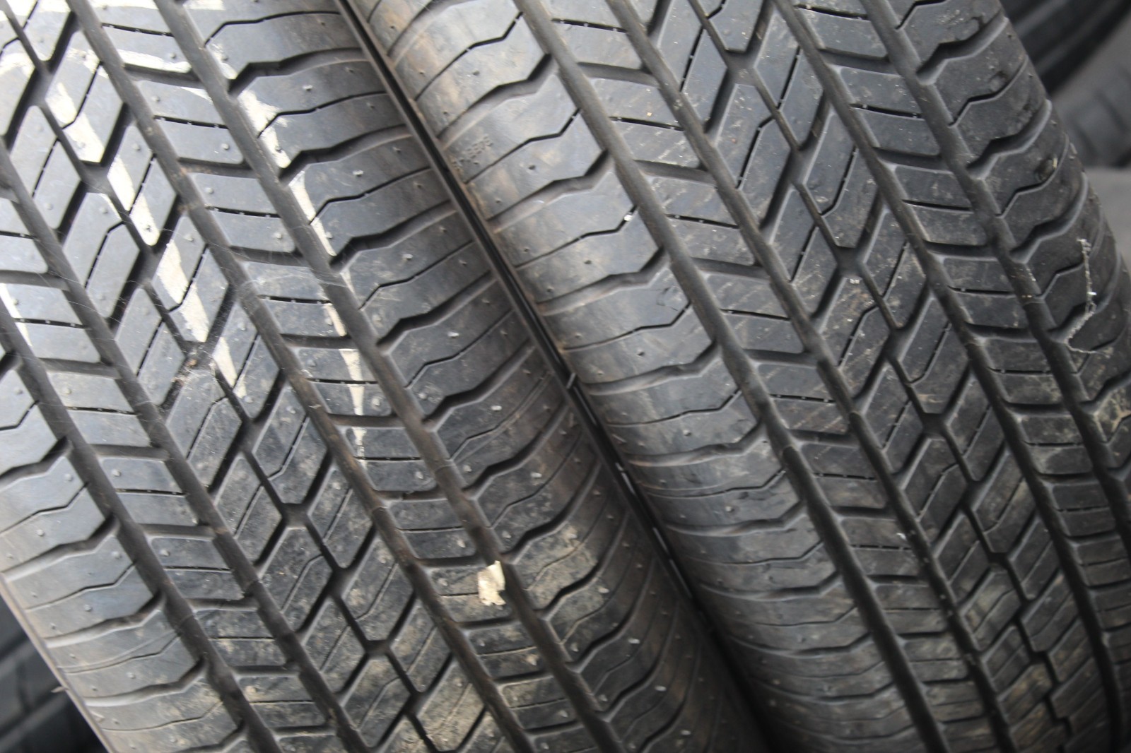 New 215 70 16 Yokohama, Geolander GO33, M+S, 100H, x1 Tyre (F1_tyres) L3579