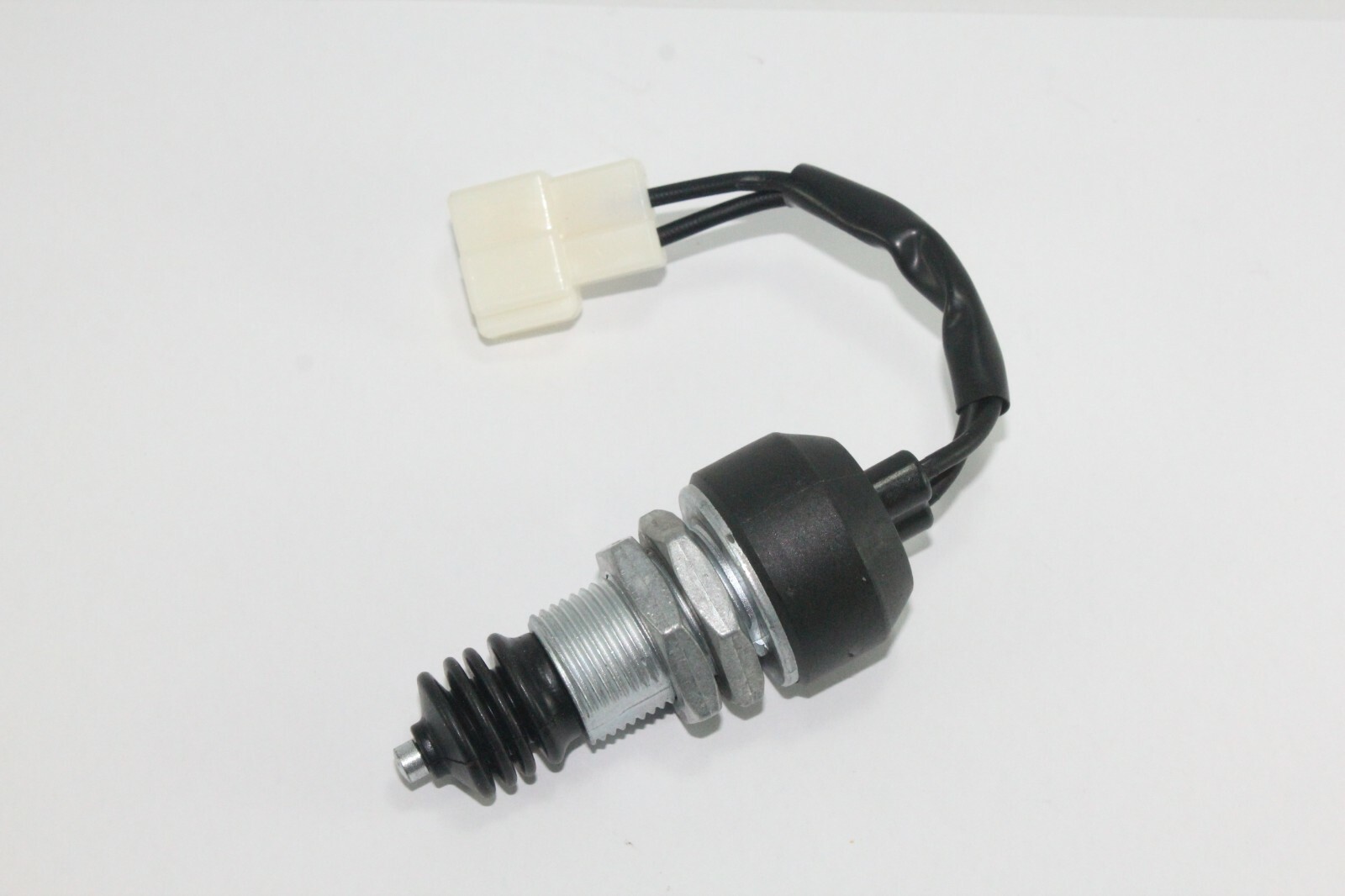 Kubota SWITCH SAFETY Engine B1700 B21 B2100 B2301 B2320 B2400 B2410 B26