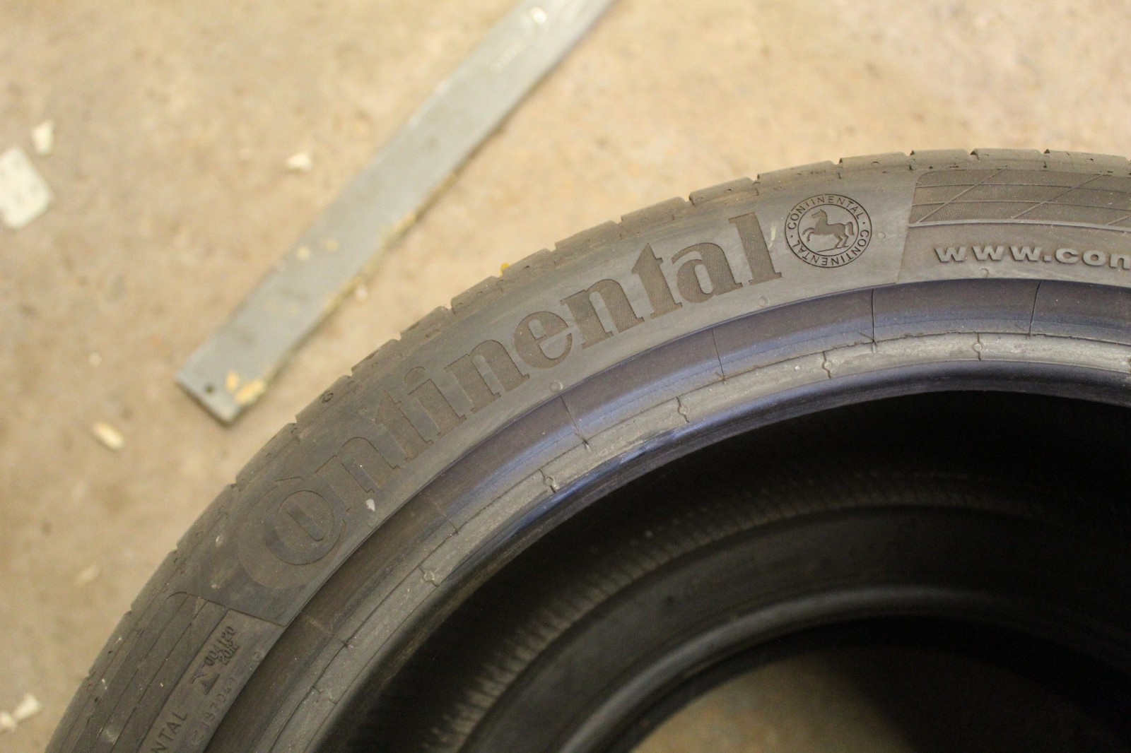 225 40 18 Continental, CSC 5, XL, AO1, 92Y, x1 Single Tyre 6.2mm (F1_tyres) X115