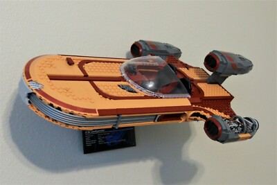 Ultimate Display Solutions wall mount display for Lego 75341 Luke s Landspeeder
