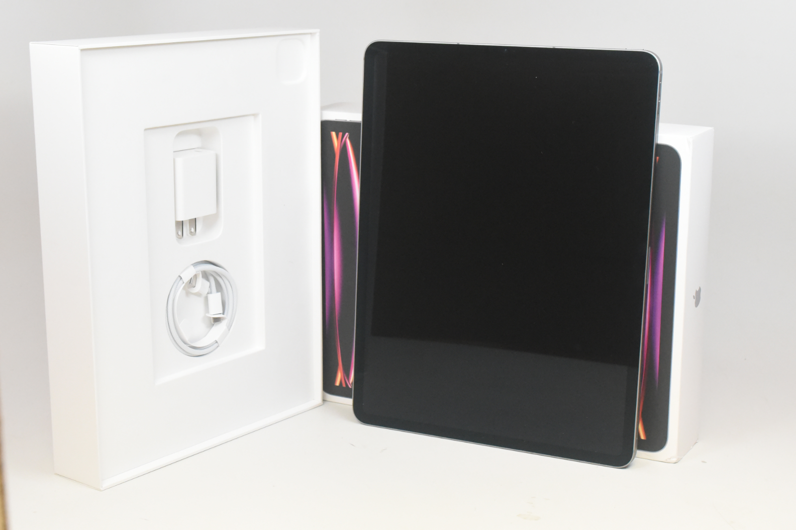 Apple 12.9 Inch iPad Pro Wi-Fi + Cellular 1TB Space Gray Unlocked | eBay Apple 12.9 Inch iPad Pro Wi-Fi + Cellular 1TB Space Gray Unlocked | eBay