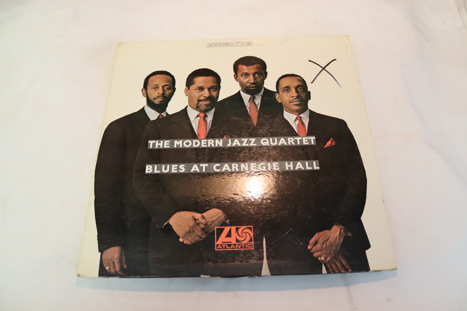 洋楽 LP Modern Jazz Quartet Blues at Carnegie Modern Jazz Quartet - Blues at Carnegie Hall - Amazon.com Music
