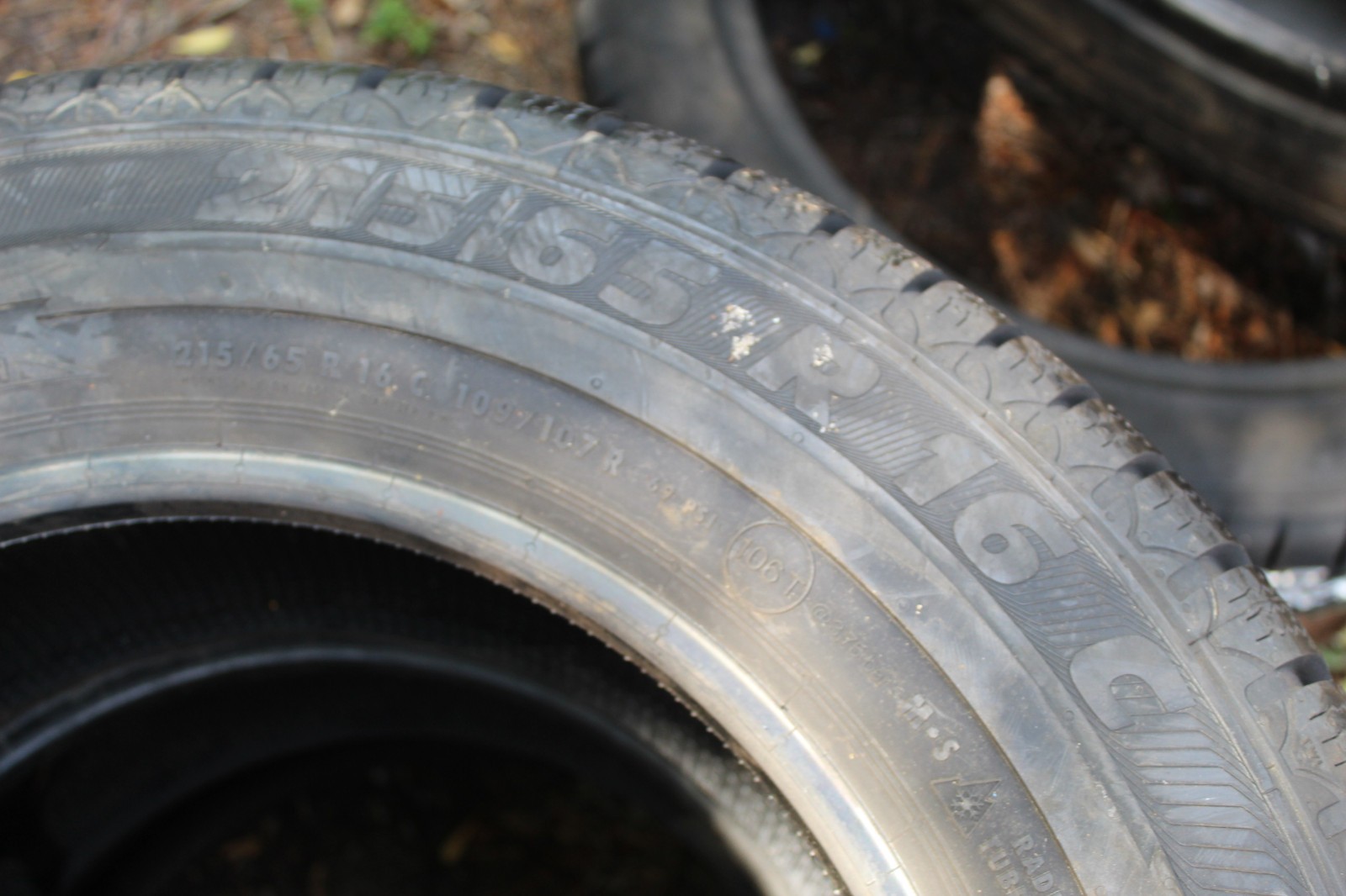 New 215 65 16C Semperit, Van Grip 2, 109/107R x1 Tyre (F1_tyres) X19