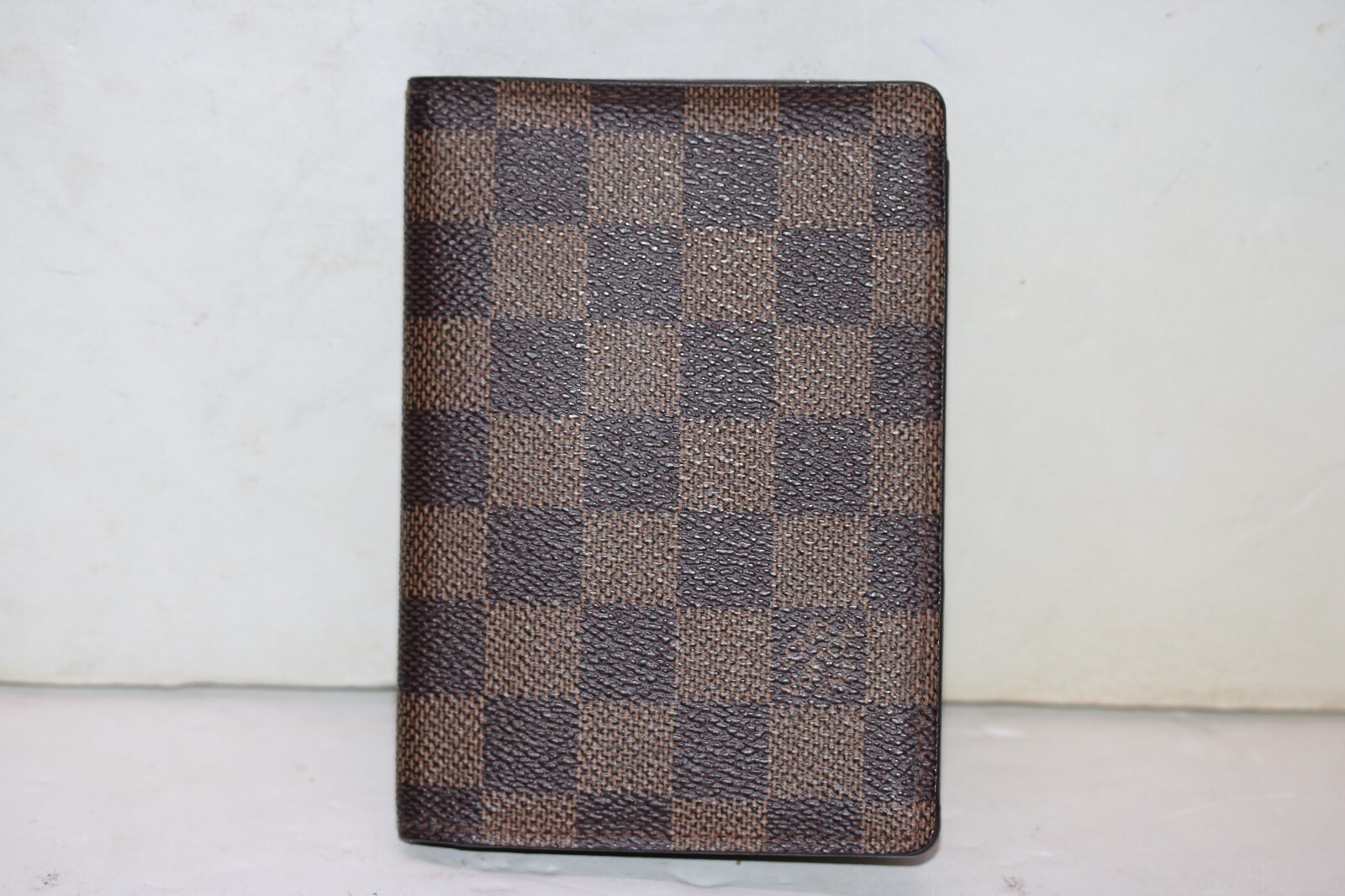 【Louis Vuitton】モノグラムリバースキャンバス PASSPORT COVER Designer Passport Cover in Monogram Canvas | LOUIS VUITTON ®
