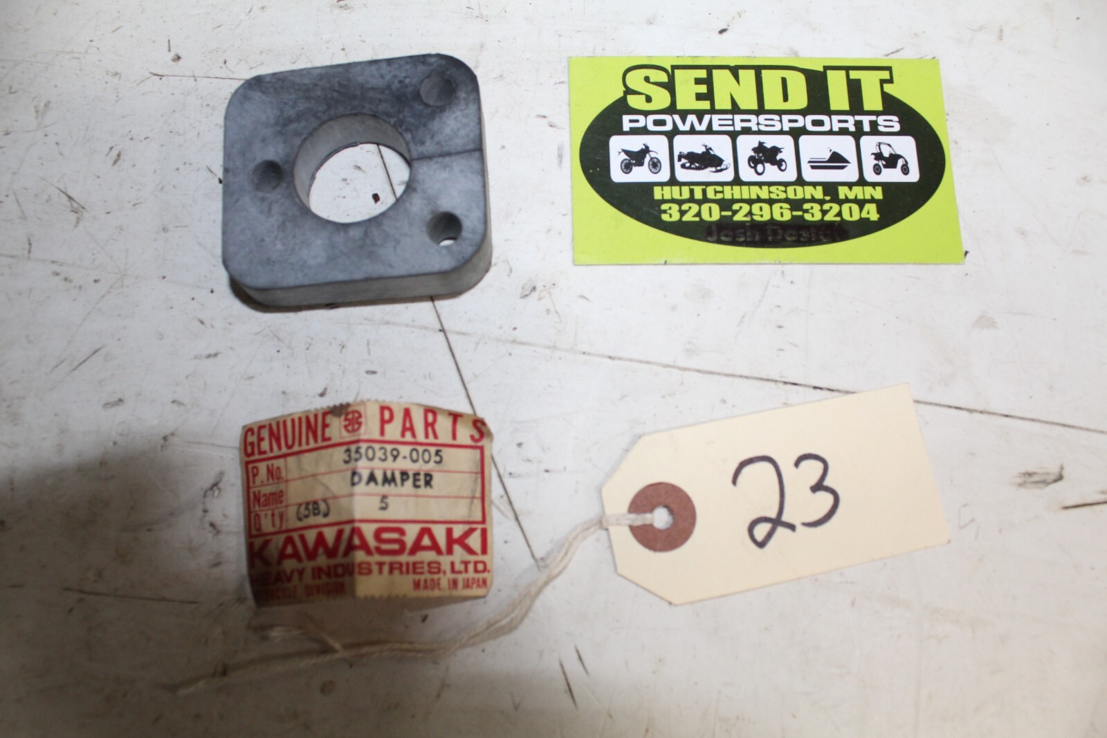 A5 Kawasaki NOS Damper-Tail 35039-005 A5 Kawasaki NOS Damper-Tail 35039-005