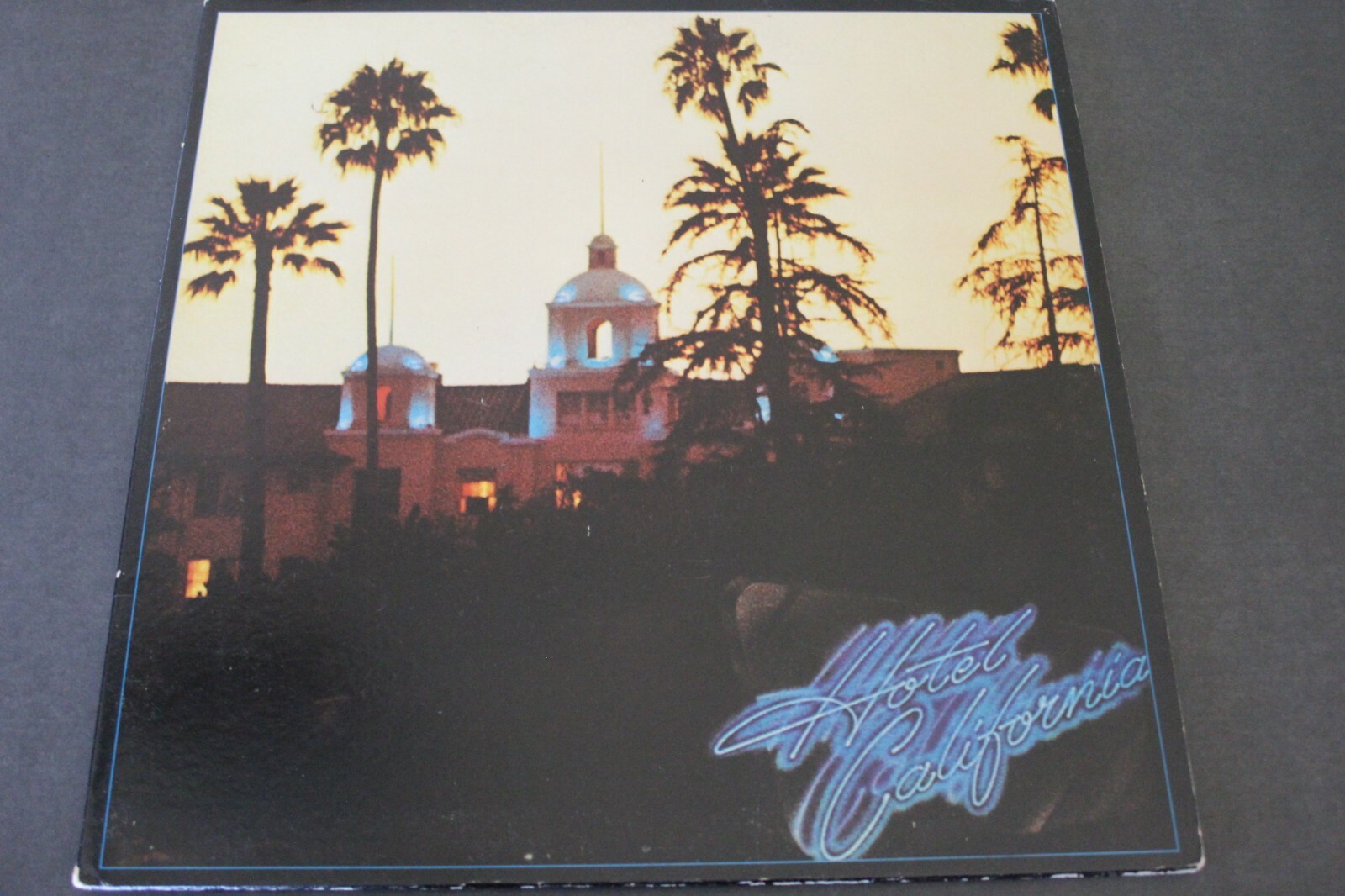 新品SACD EAGLES イーグルス　HOTEL CALIFORNIA eagles-hotel-california-hybrid
