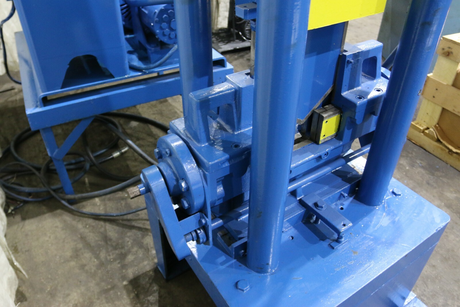 150 TON WHITNEY MODEL #765 HYDRAULIC ANGLE SHEAR: YODER #65195