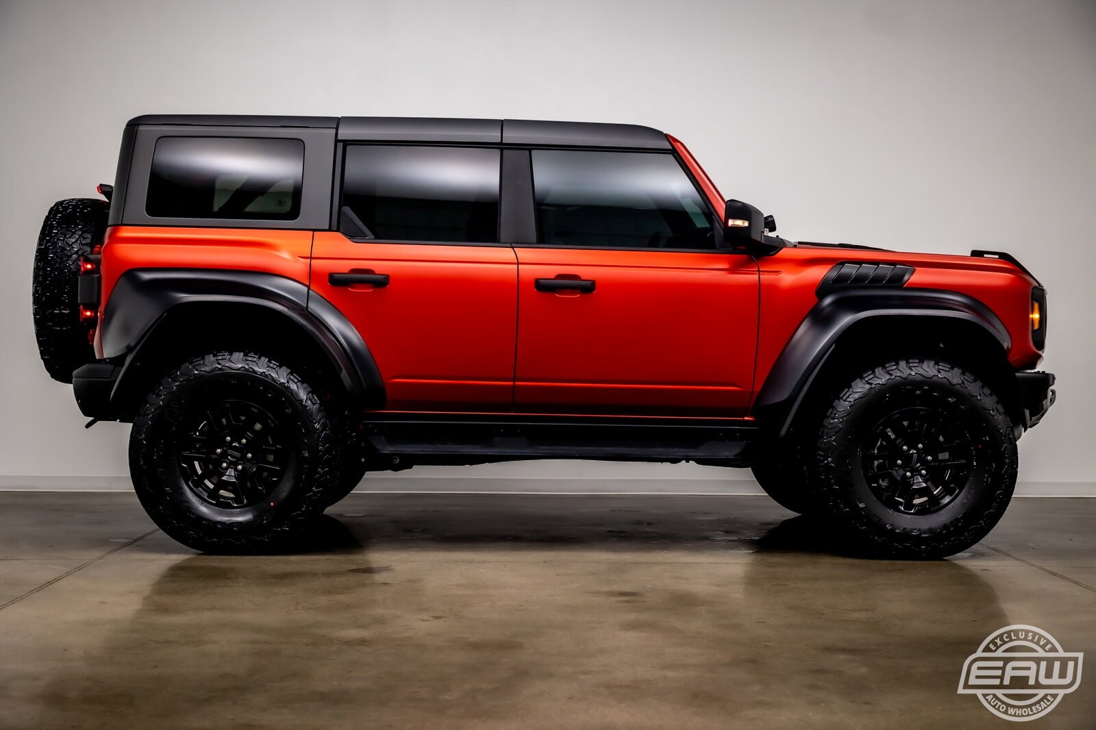 2022 Ford Bronco Raptor 2124 Miles Hot Pepper Red Metallic Tinted