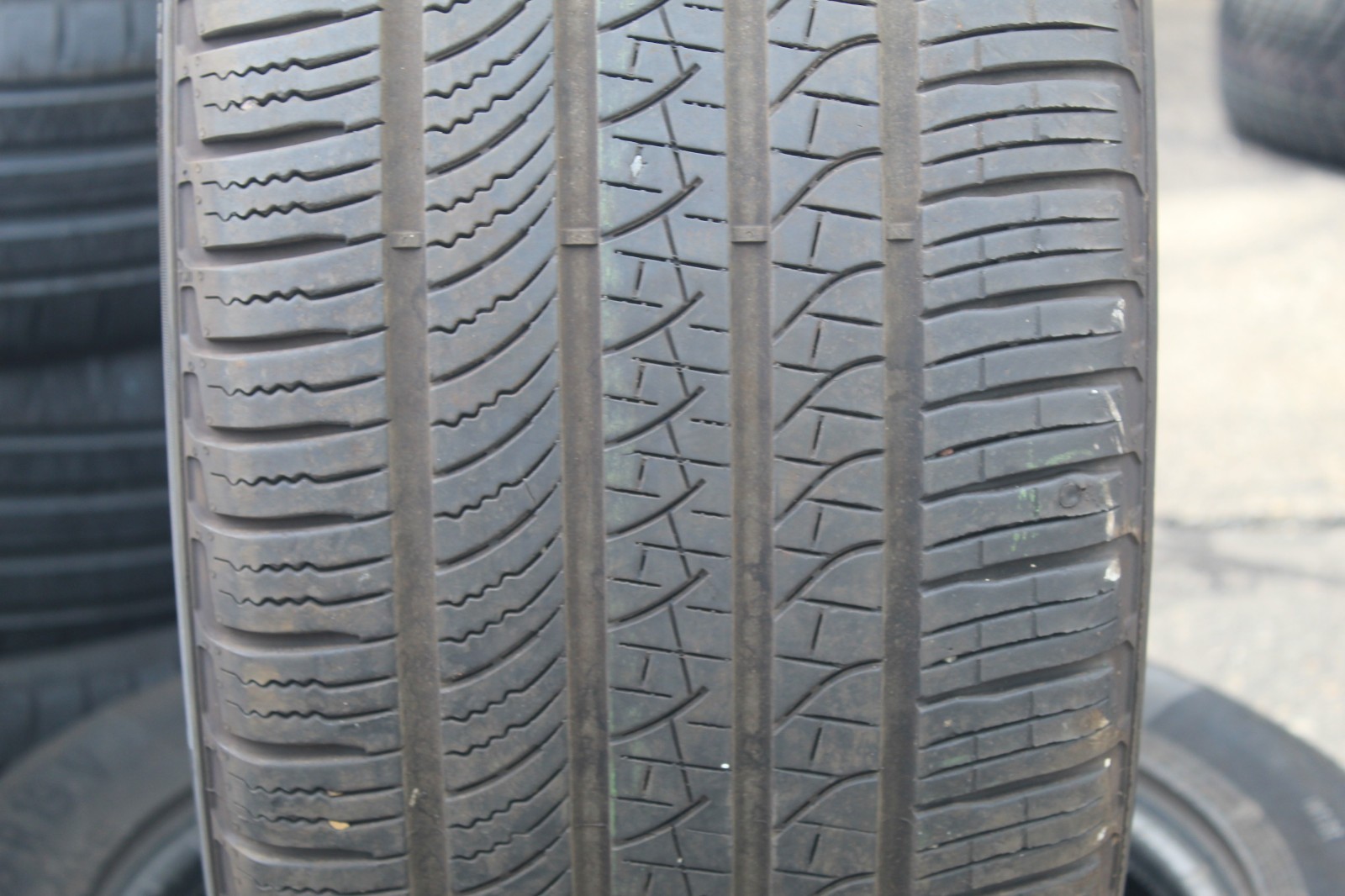 285 40 22 Pirelli, All Season, LR, 110Y, x1 Single Tyre 6.5mm (F1_tyres) L3641