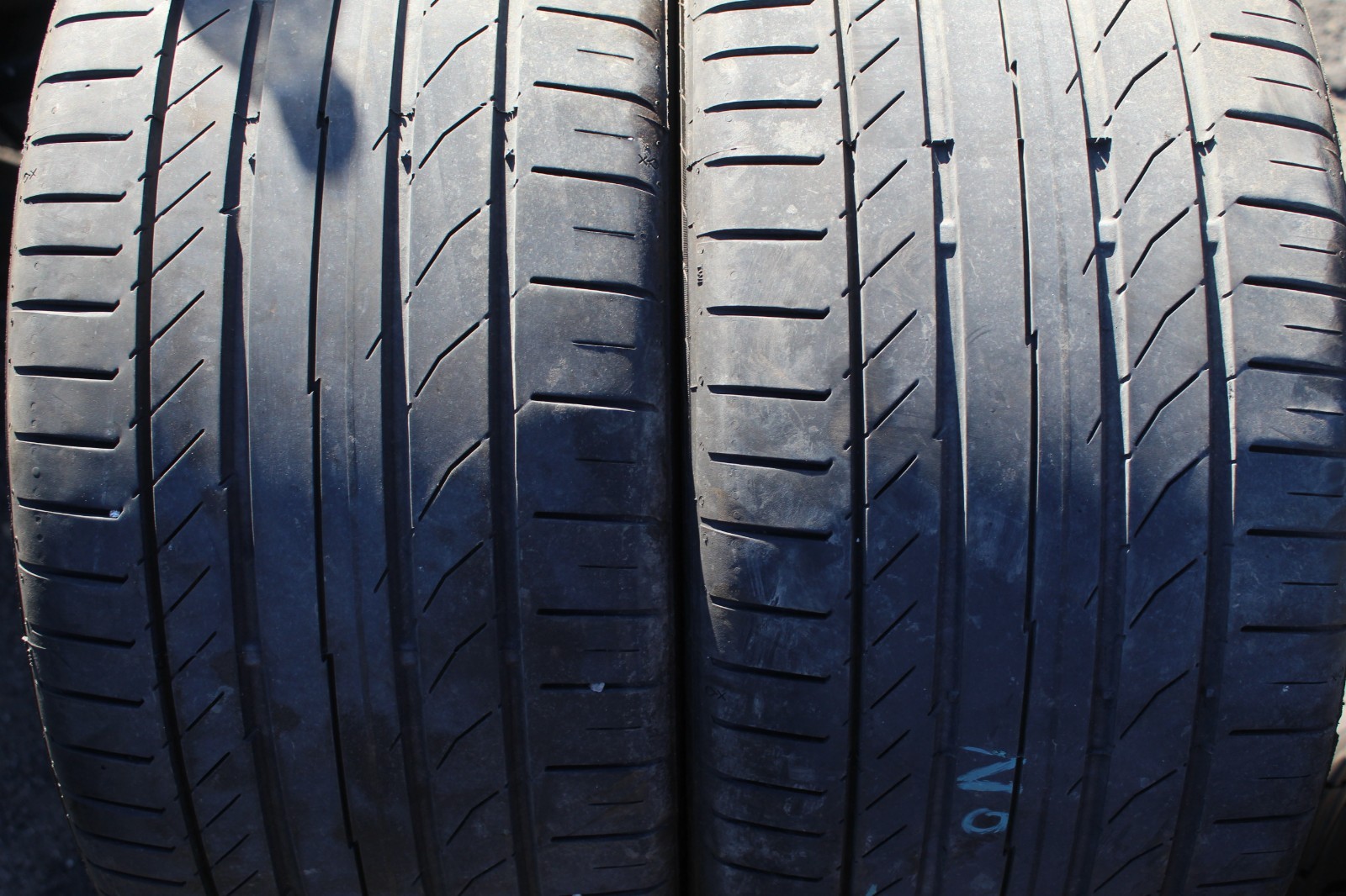 245 35 18 Continental, RunFlat, Star, 88Y, x2 A Pair 5.7mm (F1_tyres) L3845